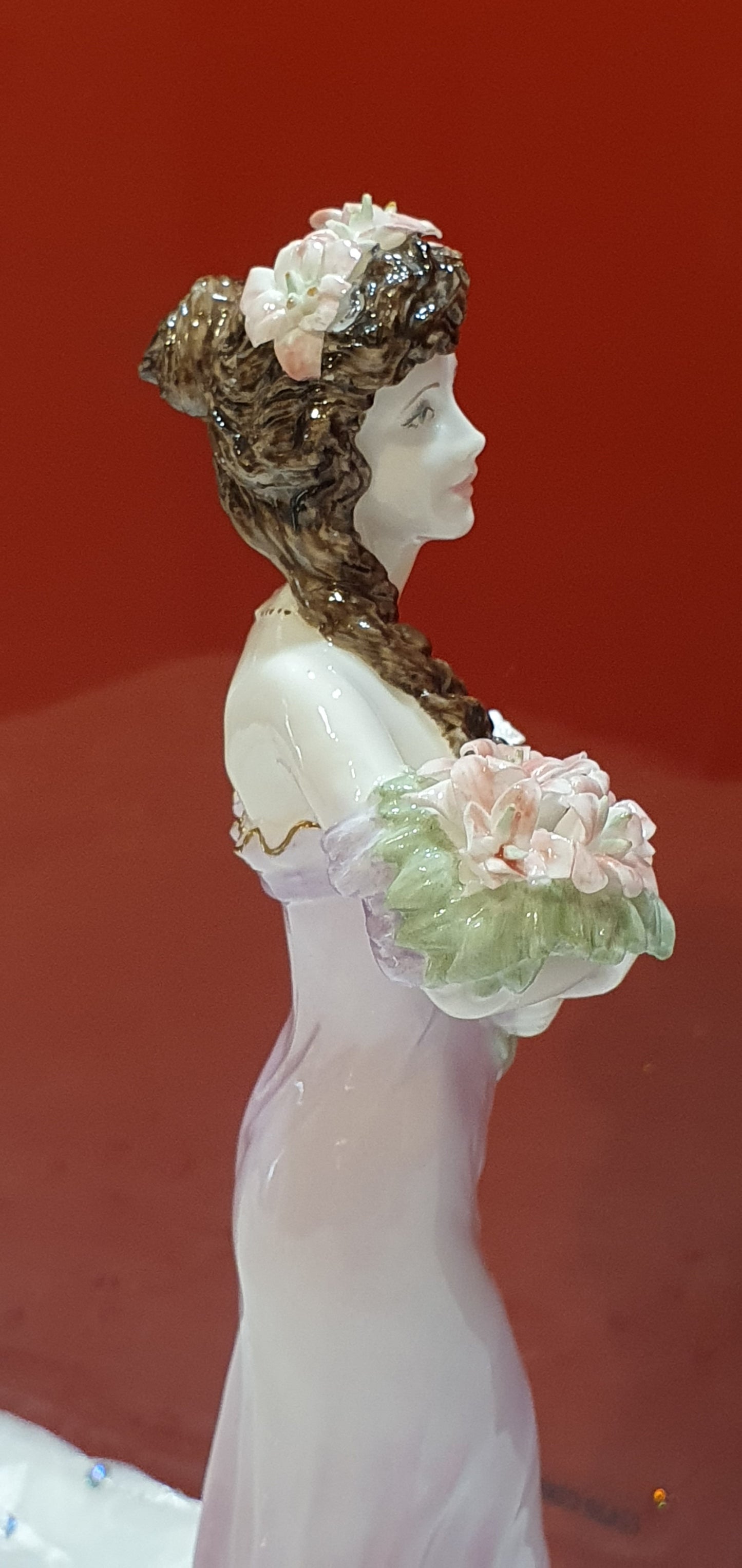 Coalport figure - Lily Flowers of love collection - Collection Flowers of Love.