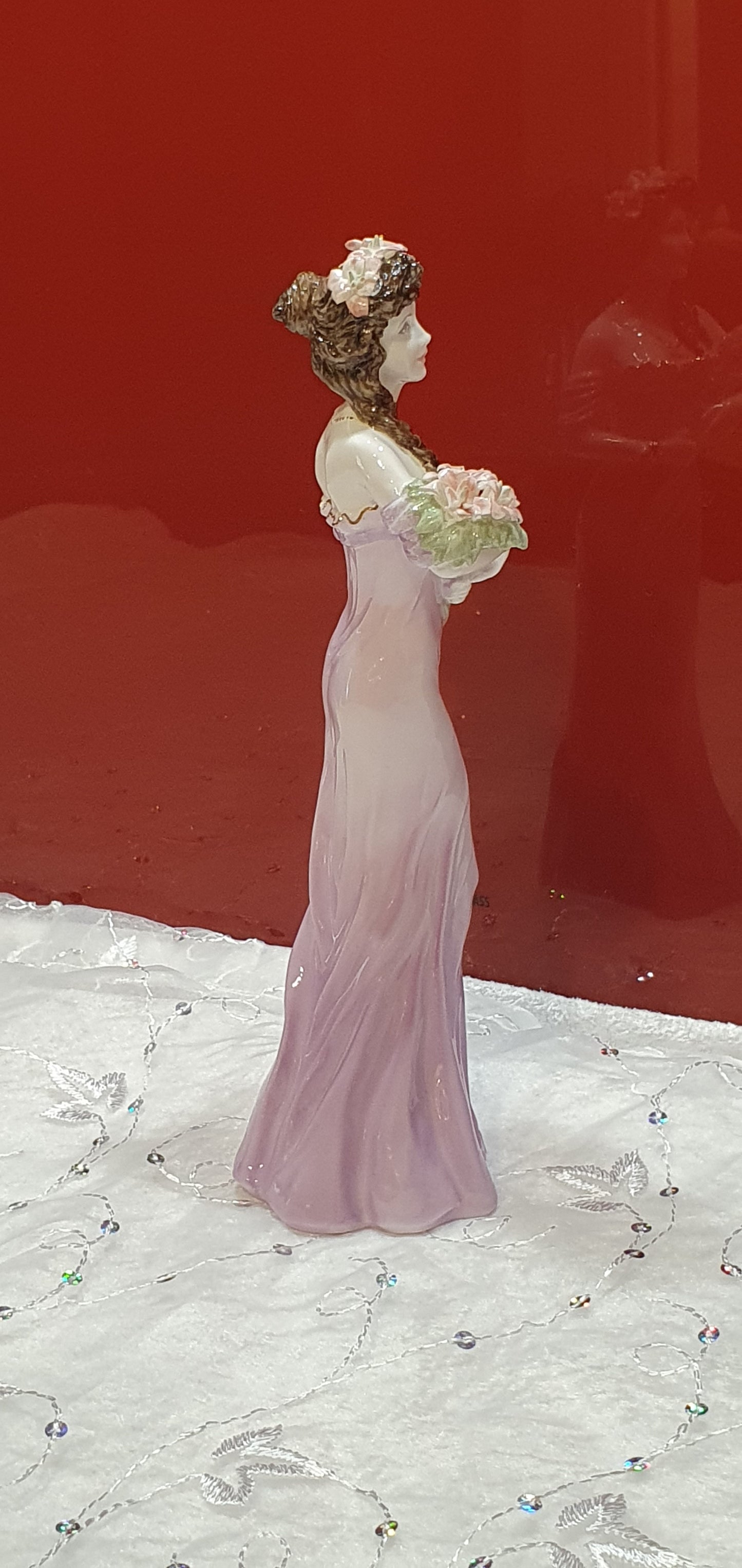 Coalport figure - Lily Flowers of love collection - Collection Flowers of Love.