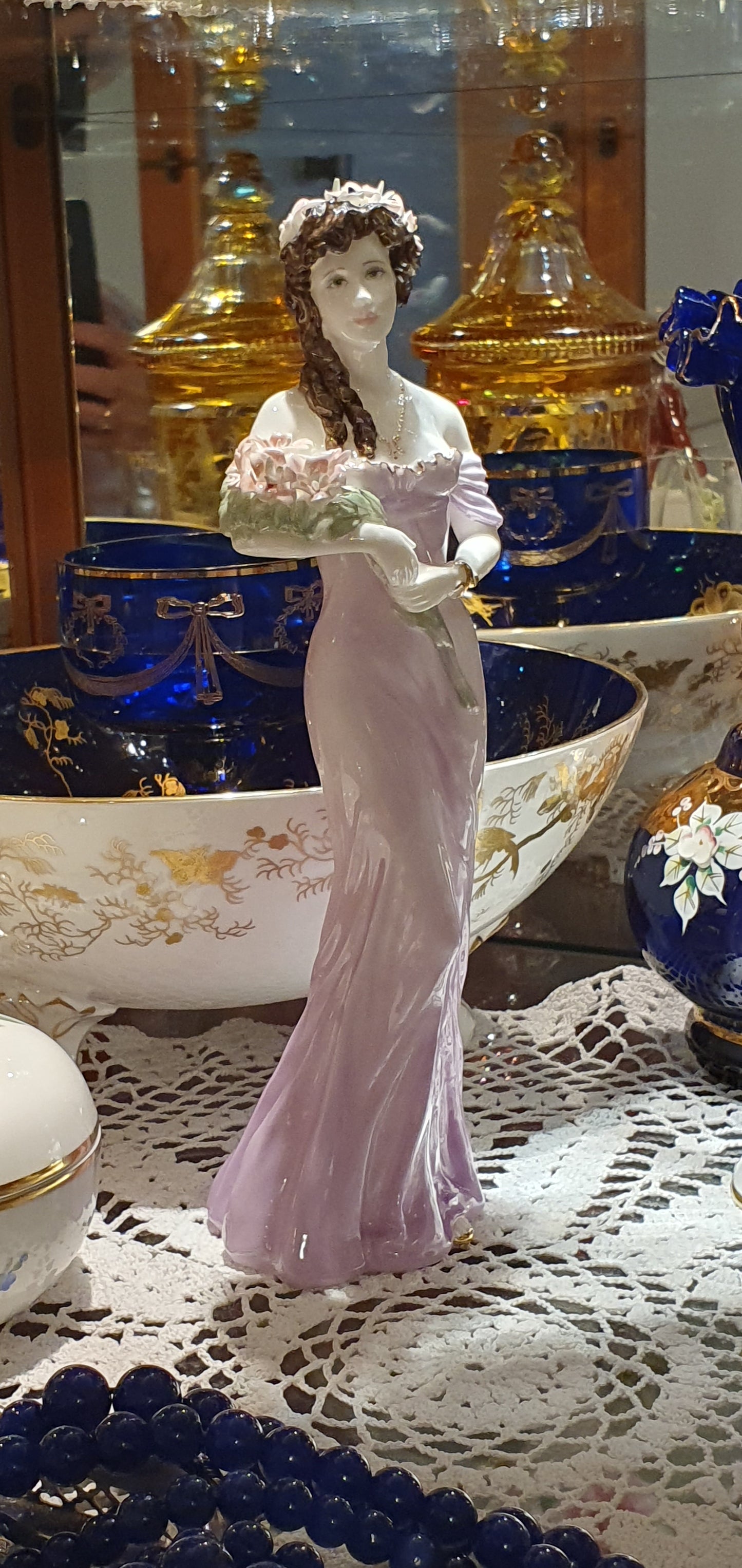 Coalport figure - Lily Flowers of love collection - Collection Flowers of Love.