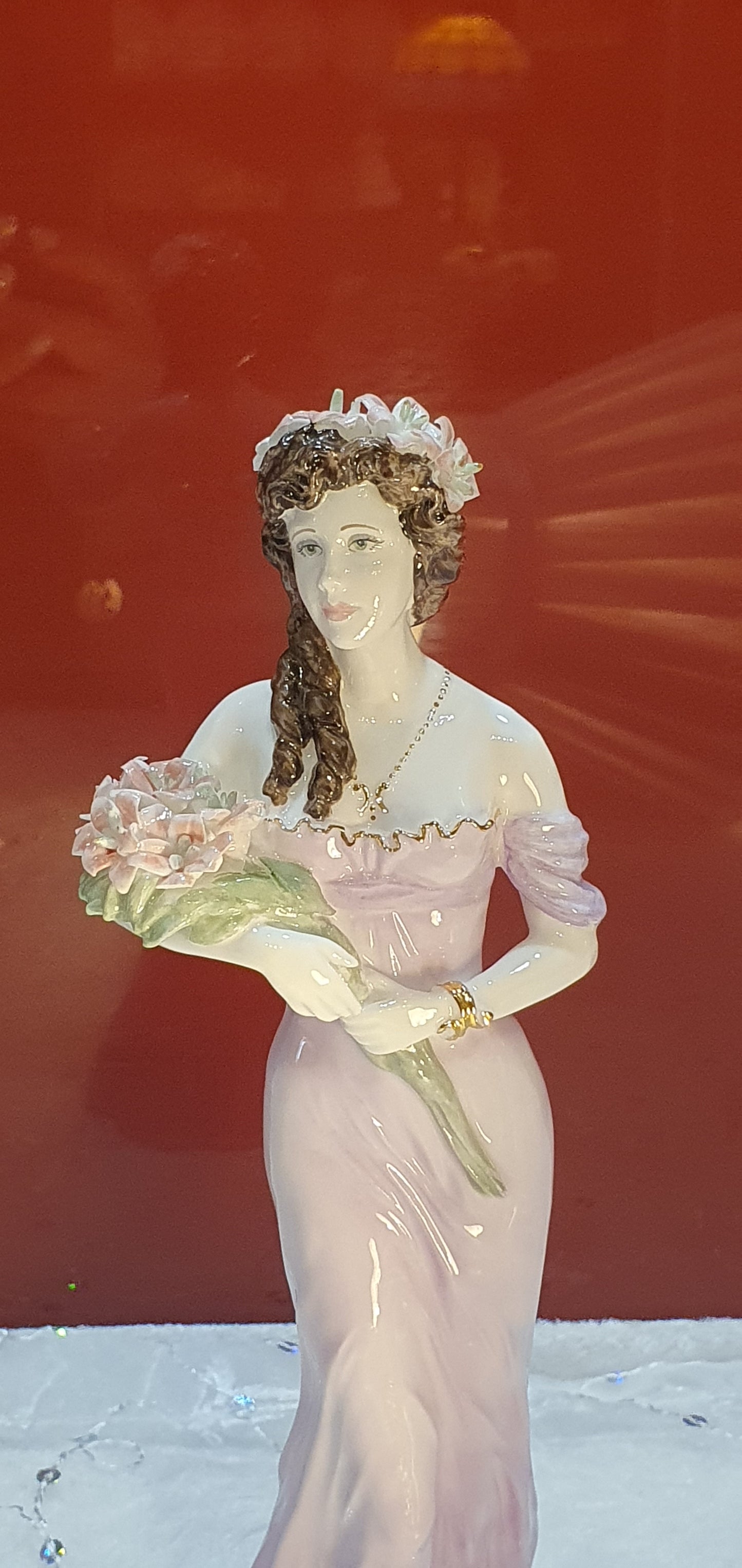 Coalport figure - Lily Flowers of love collection - Collection Flowers of Love.