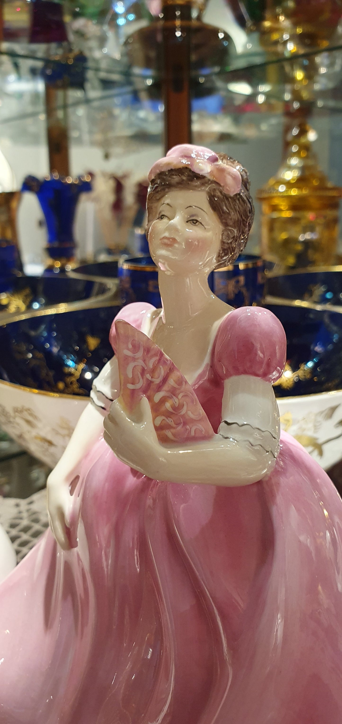 Francessca Art Pottery Staffordshire Figurine 1978 Francessca Art Pottery Staffordshire Figurine.