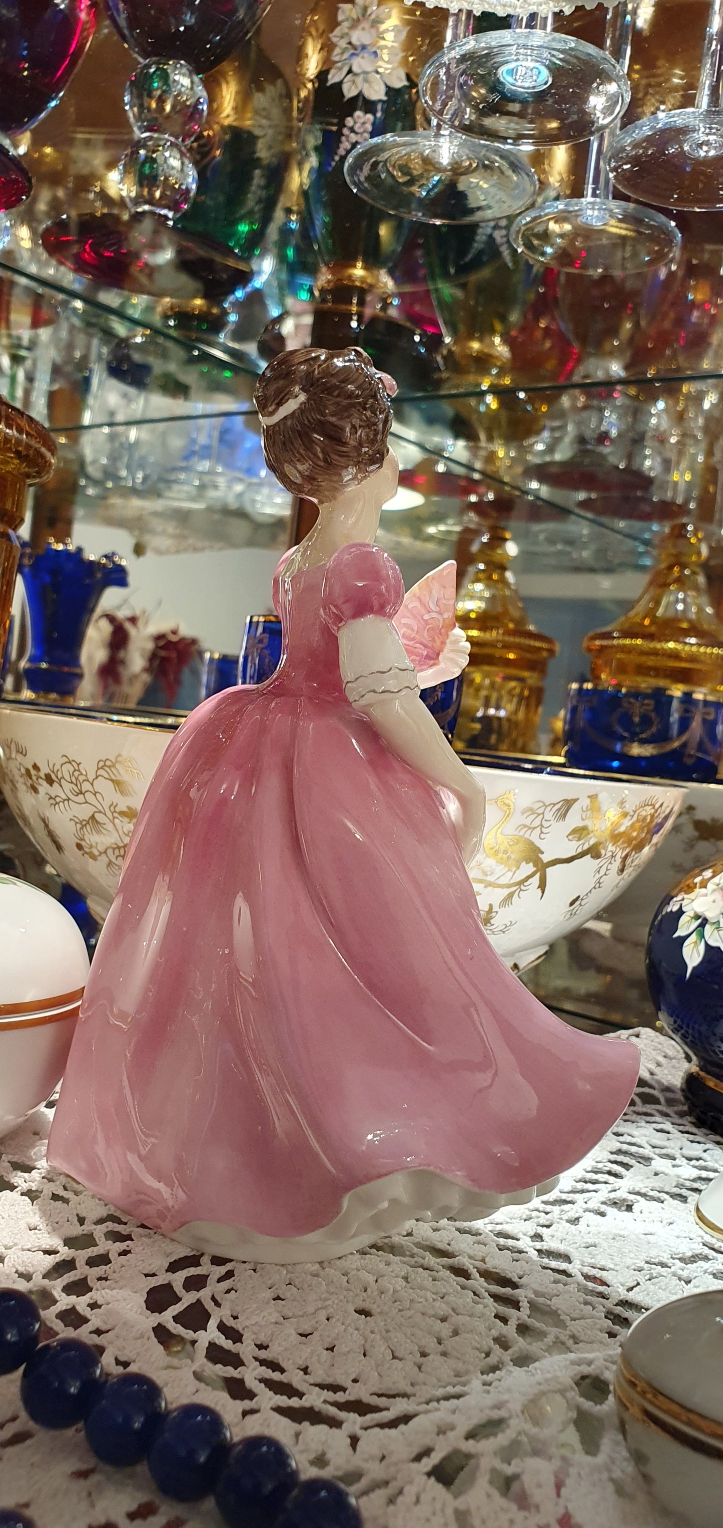 Francessca Art Pottery Staffordshire Figurine 1978 Francessca Art Pottery Staffordshire Figurine.