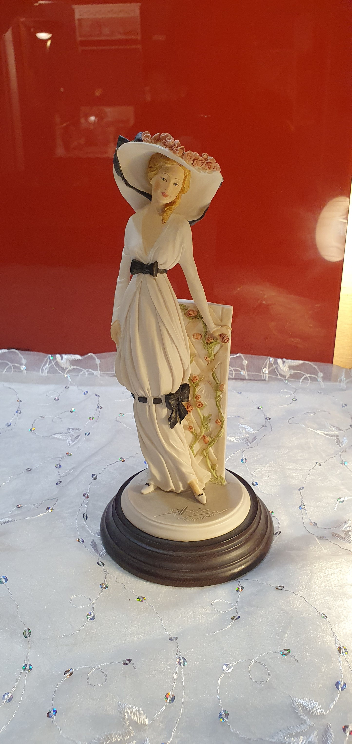 Figure of Vittorio Tessaro.