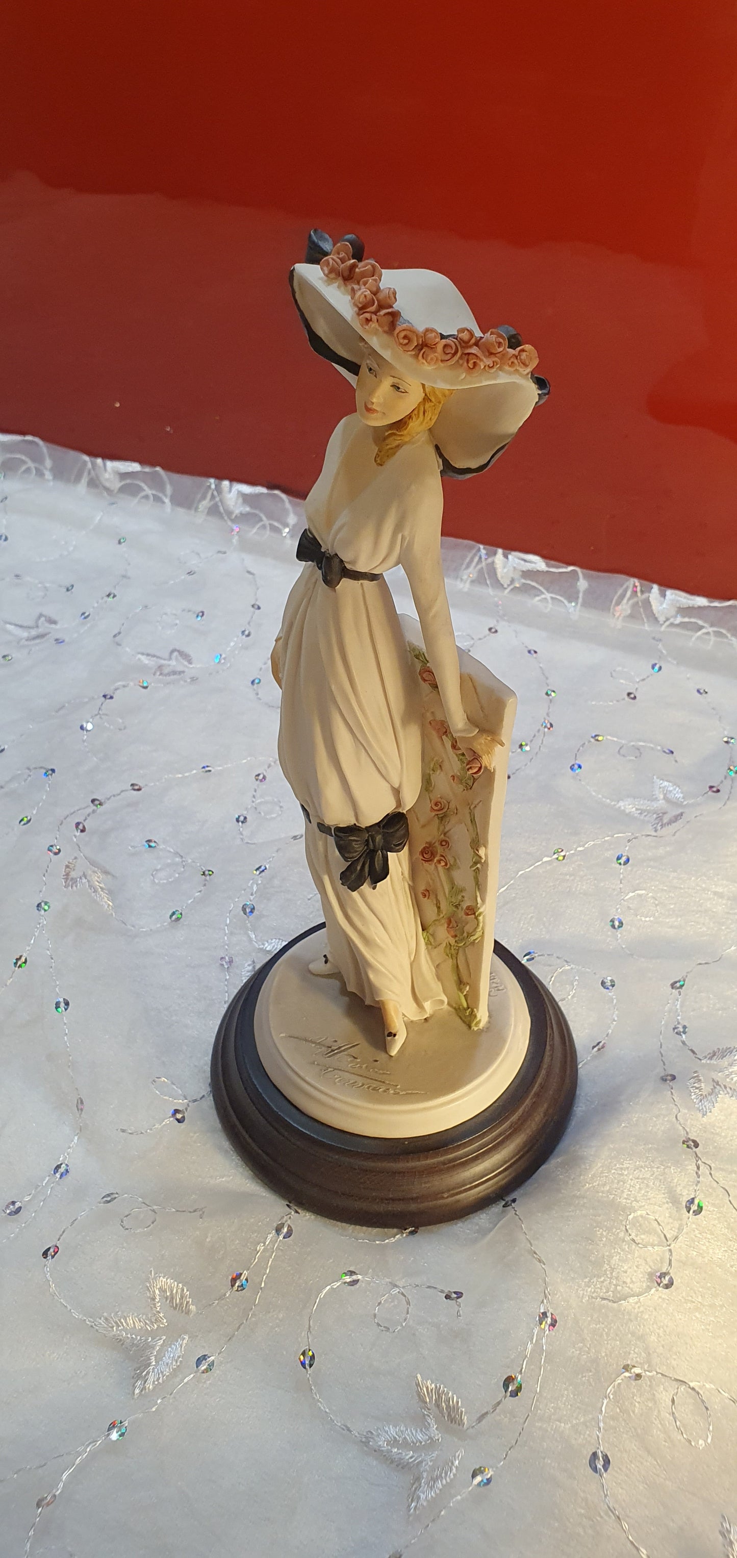Figure of Vittorio Tessaro.