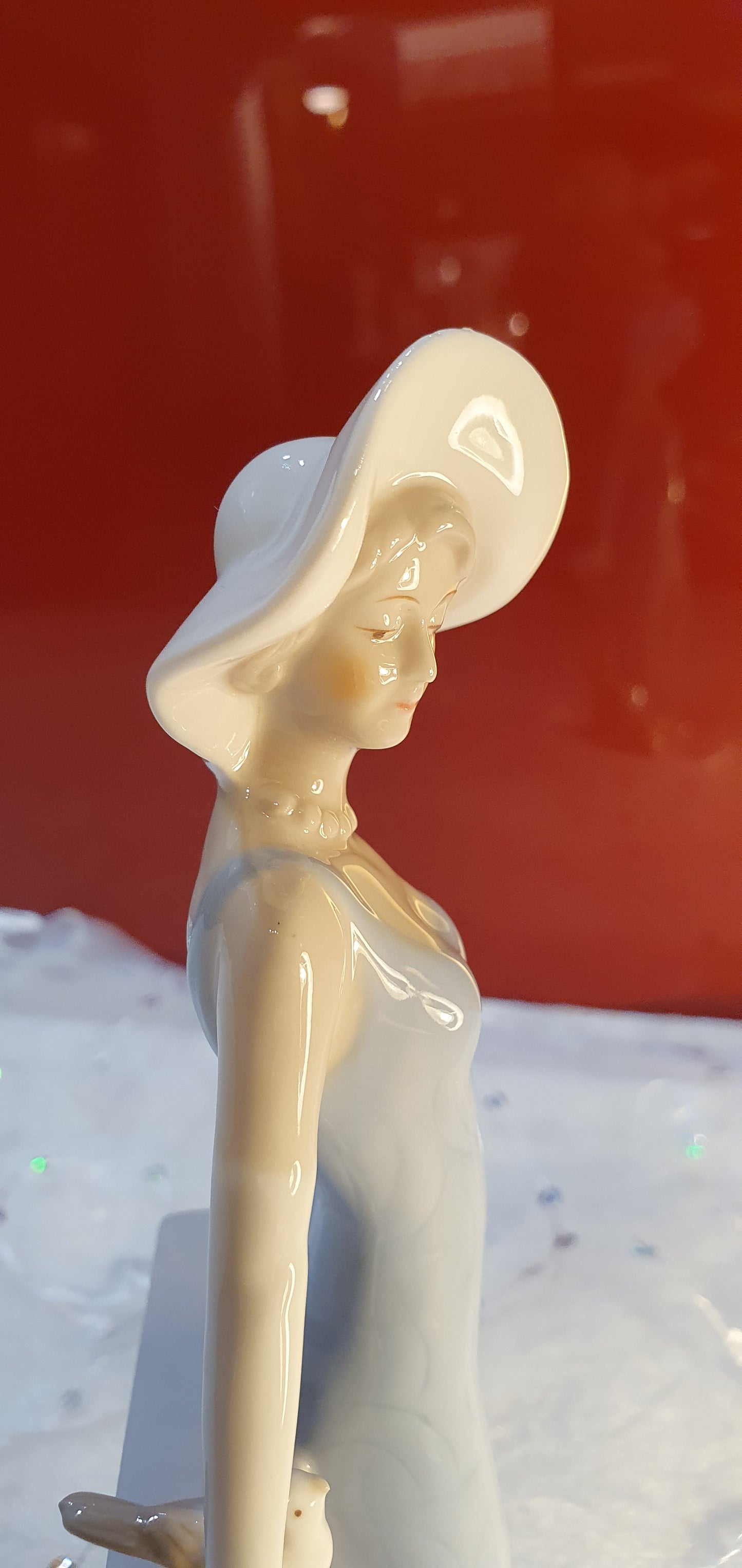 LLADRO Royal Grade Figure.