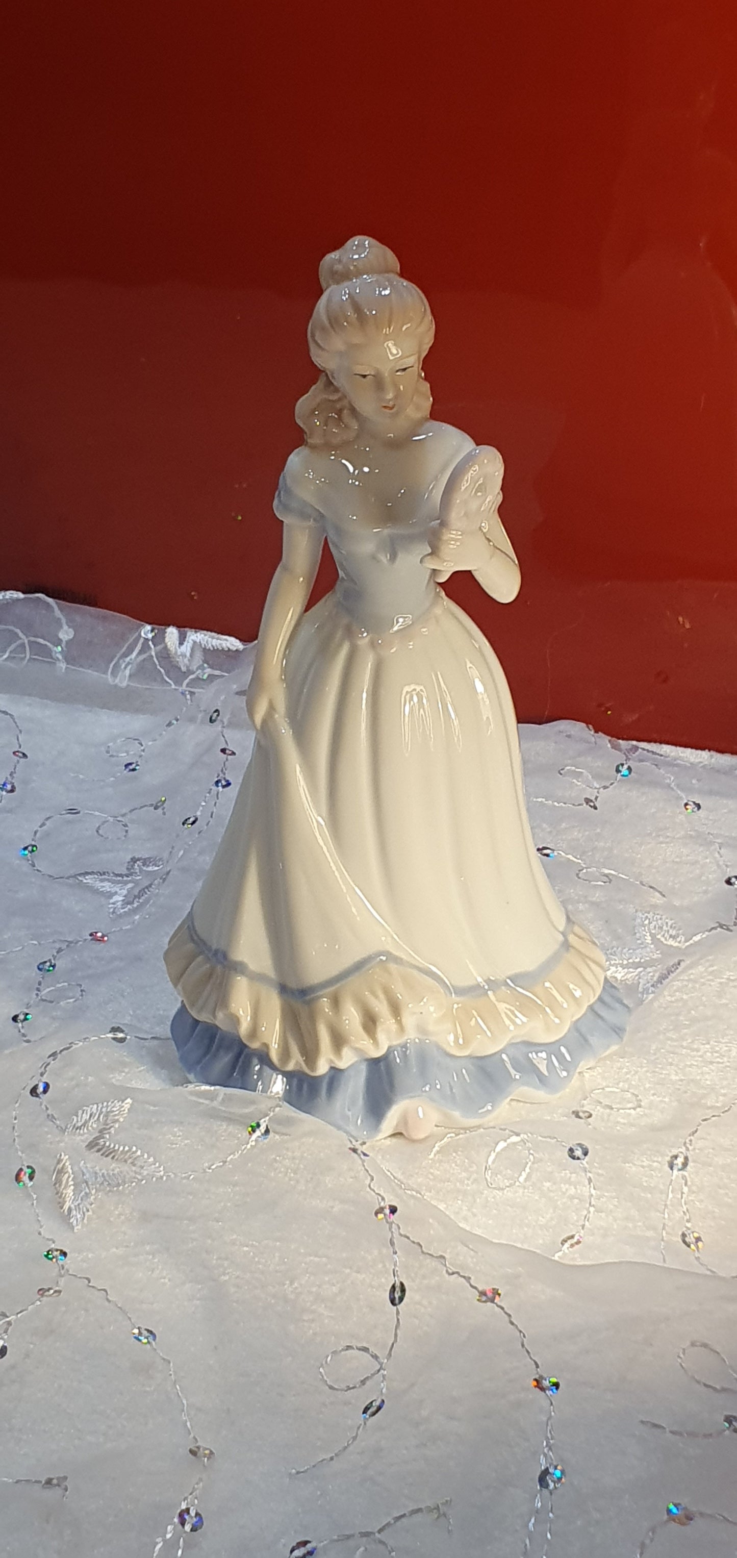 Figure of a young girl