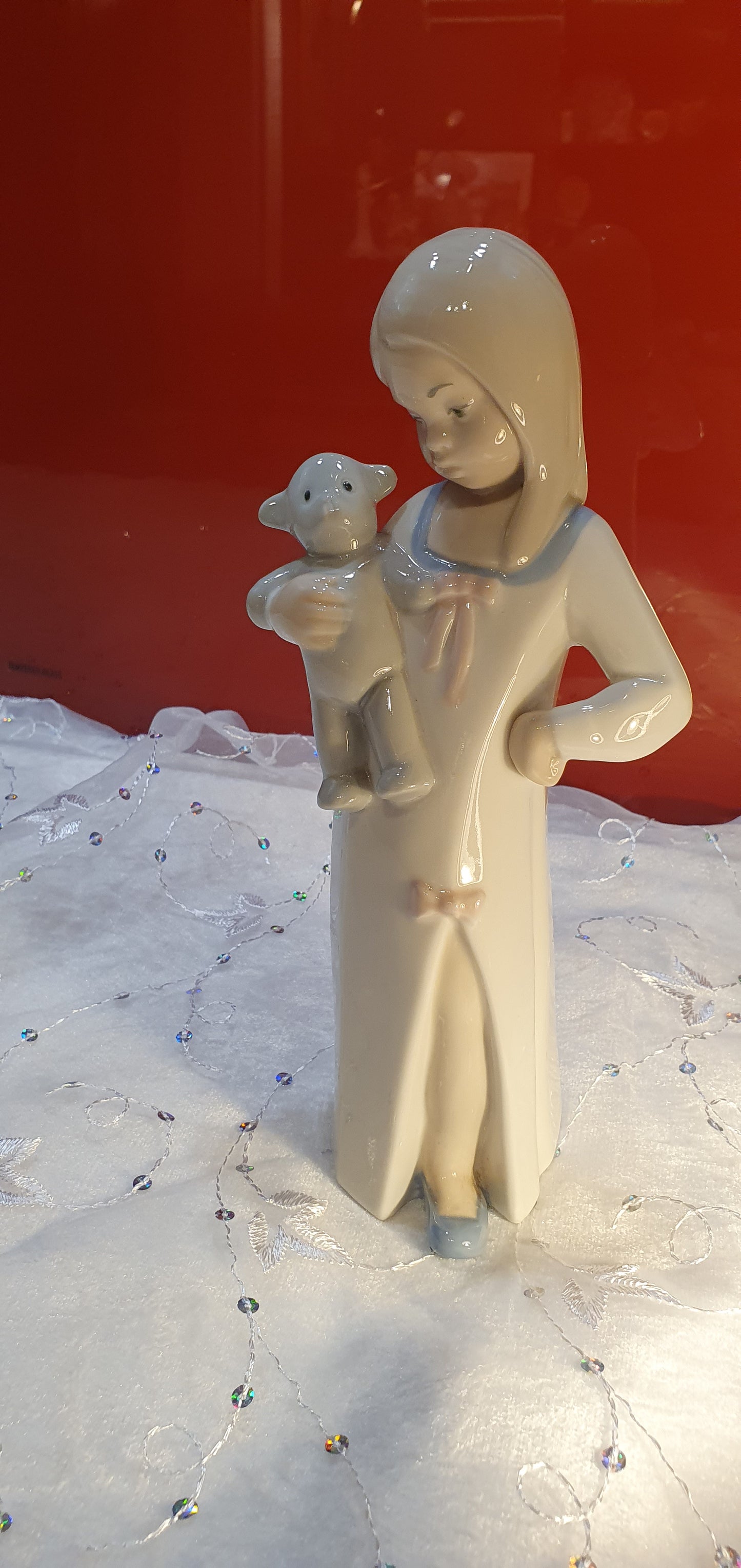 Figure made by Rex Valencia Hummelwerk in Spain.