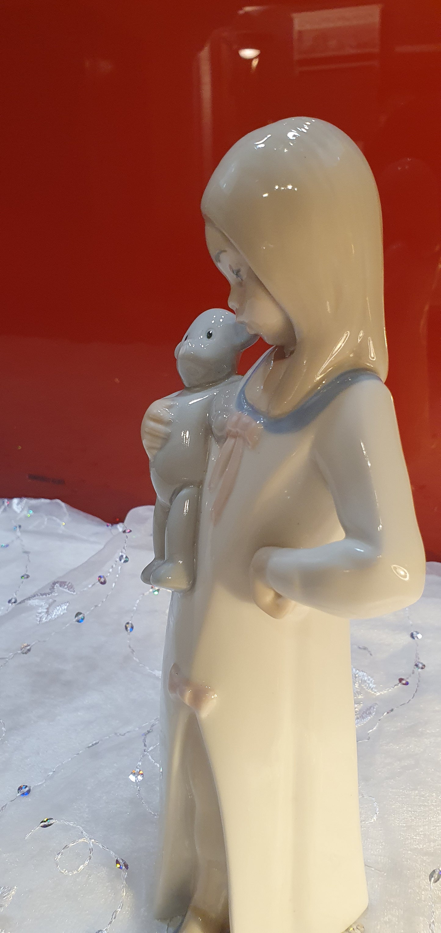 Figure made by Rex Valencia Hummelwerk in Spain.