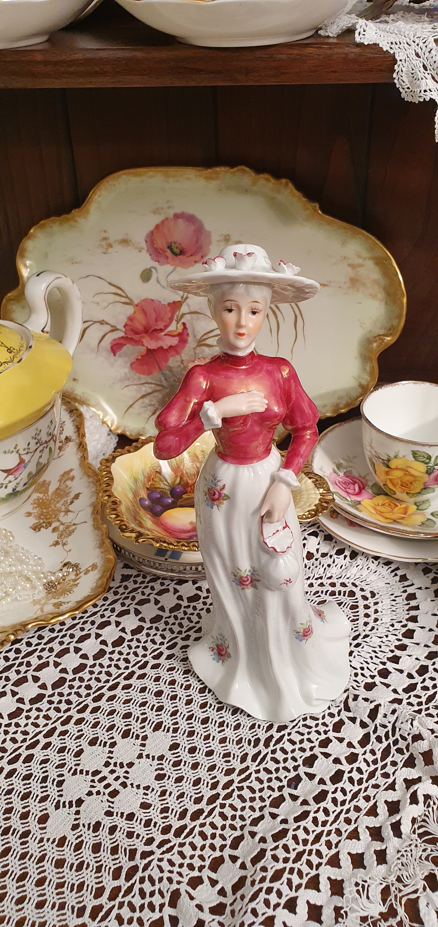 Cemark International - Edwardian Lady - Hand Painted Porcelain