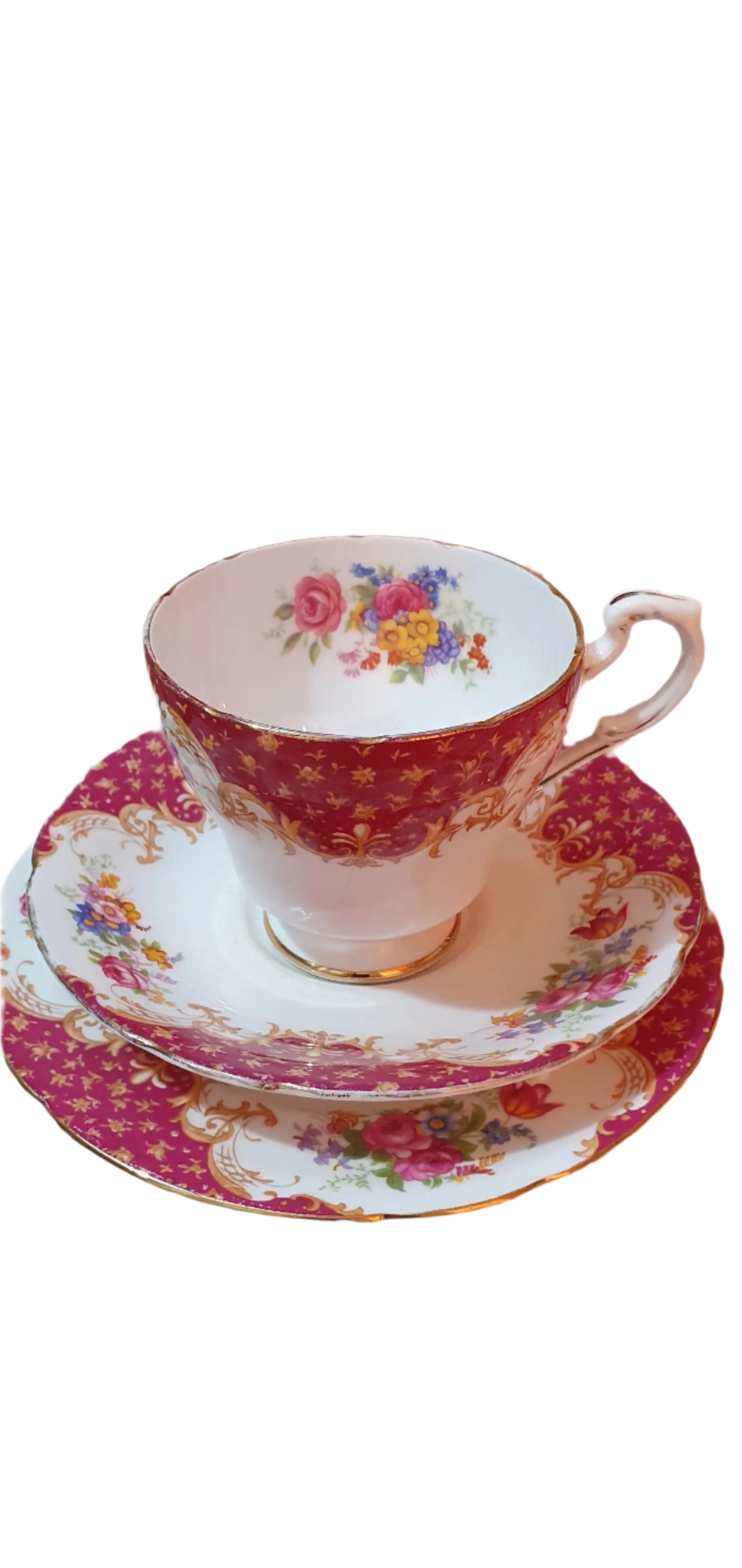 Royal Glamour: 3 Piece Paragon Fine Bone China Triple Set