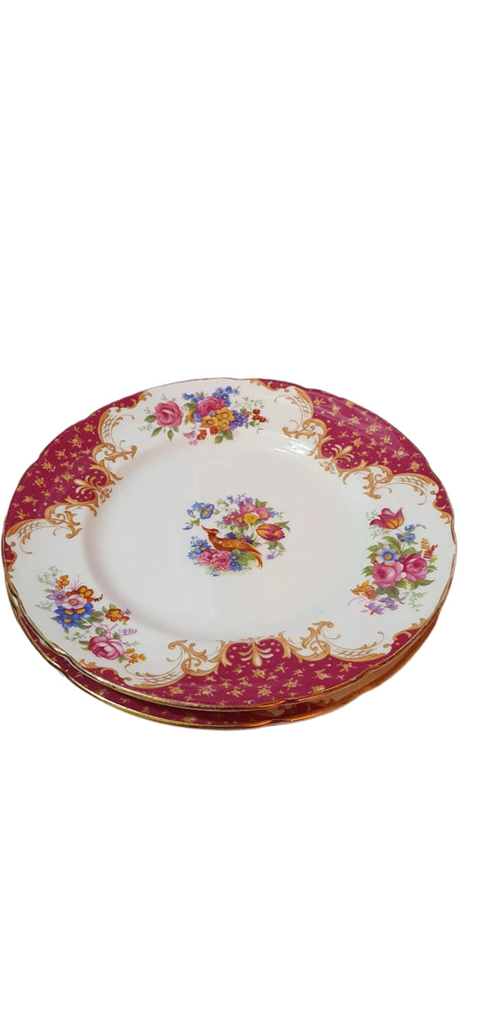 Кралски блясък: 3 броя Троен сет Paragon Fine Bone China