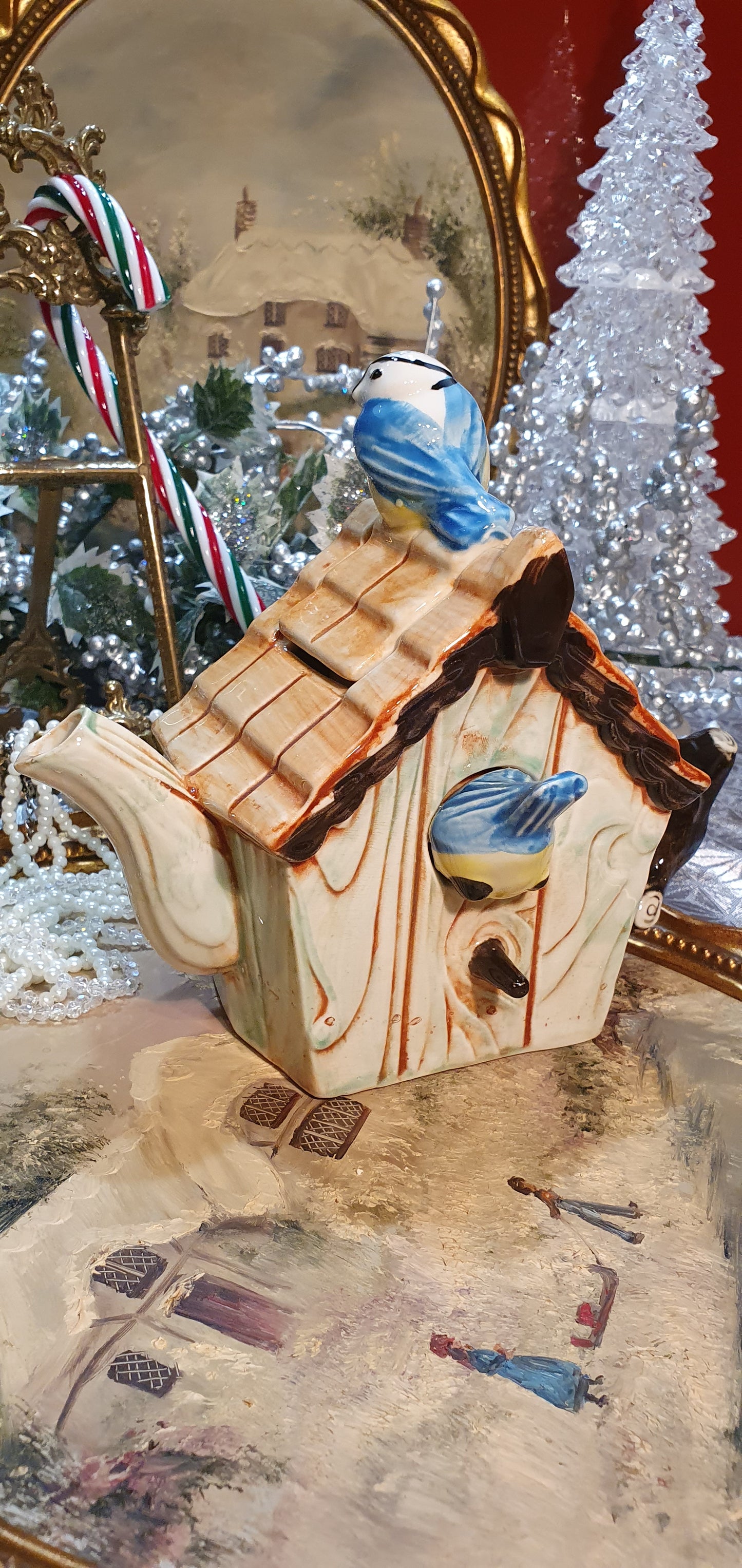 Teapot - shaped like a birdhouse