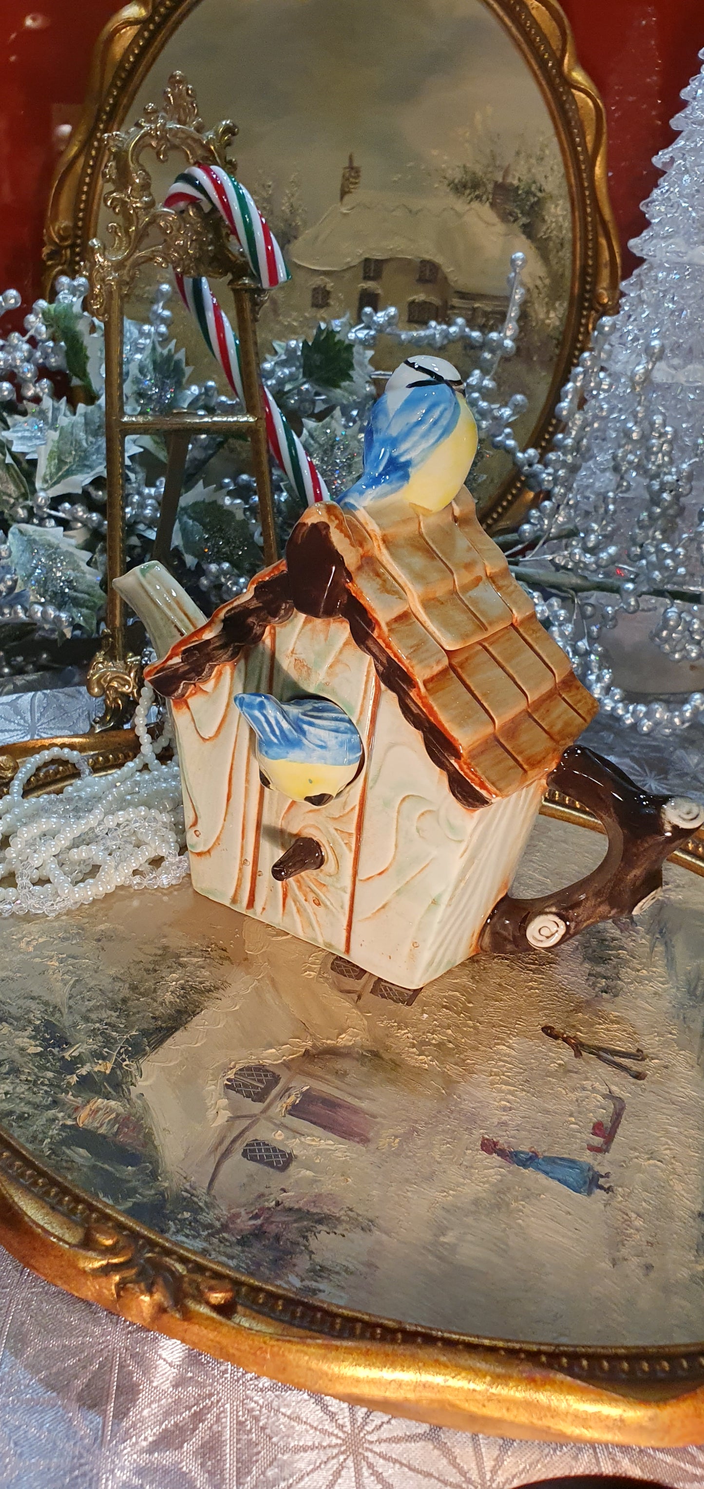 Teapot - shaped like a birdhouse
