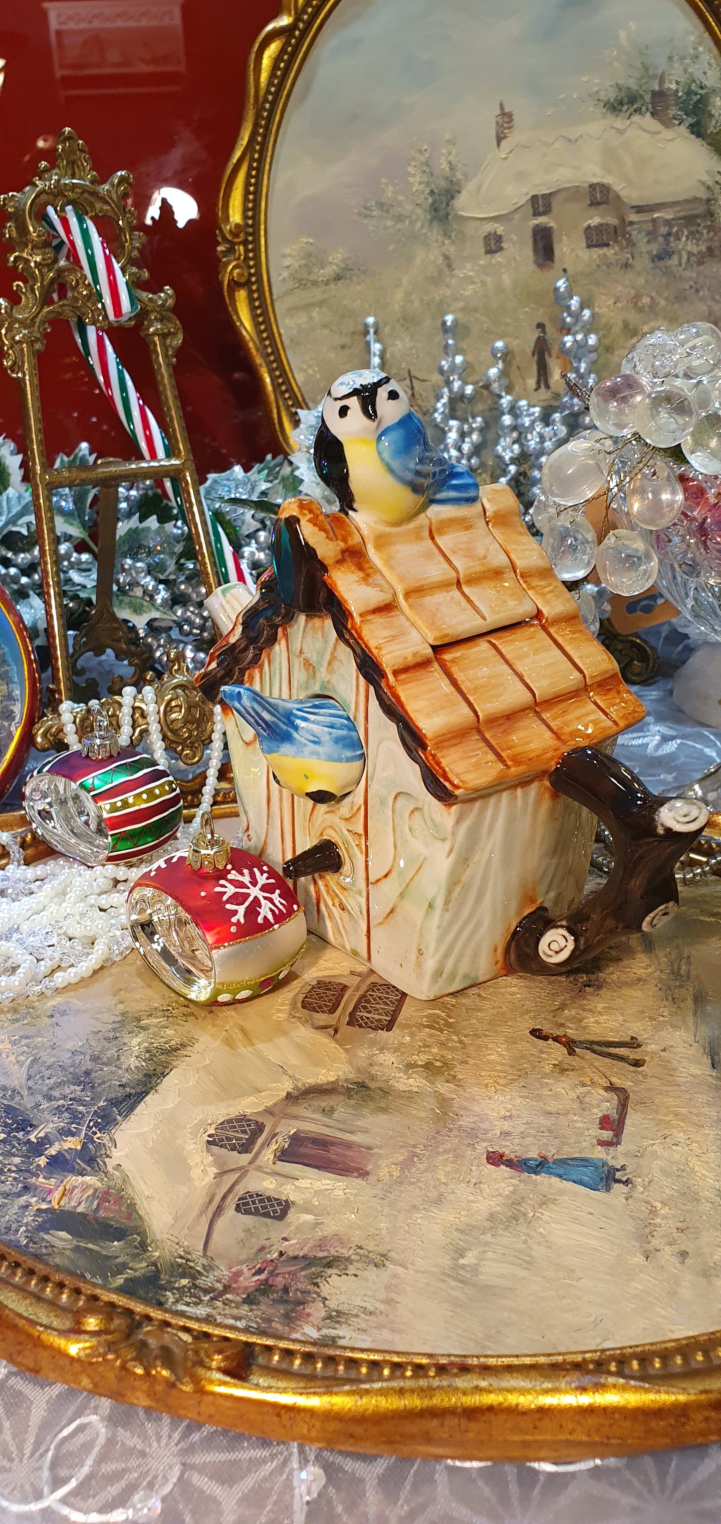 Teapot - shaped like a birdhouse