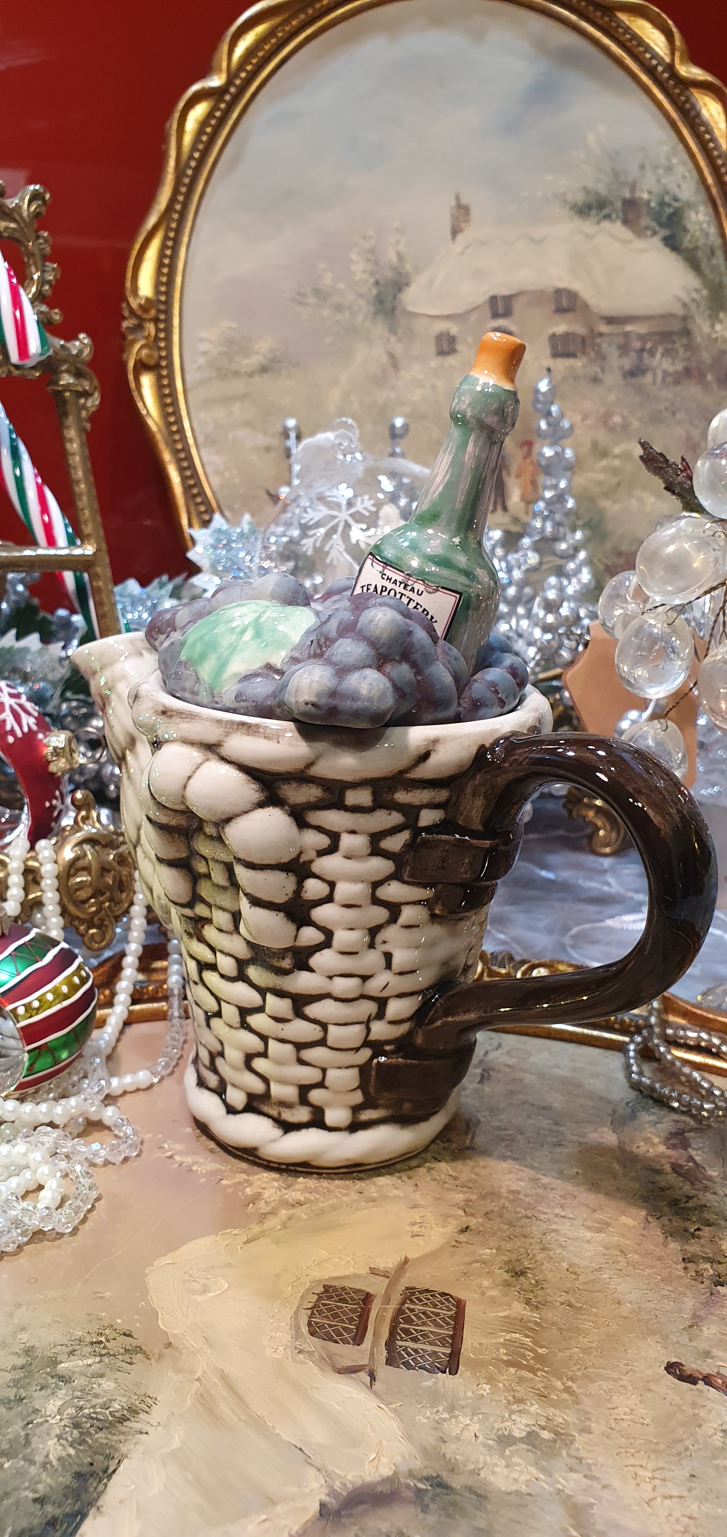 Teapot with a smile – a unique accent for your home