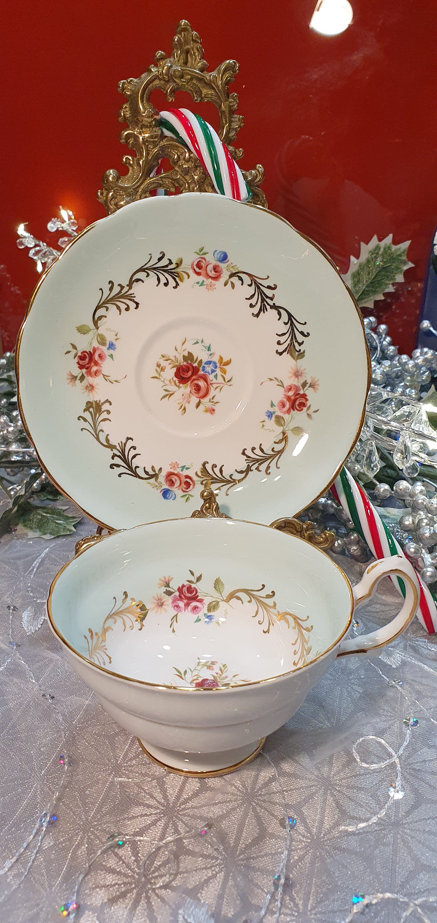 Grosvenor cup – a bohemian harmony of sophistication and beauty.