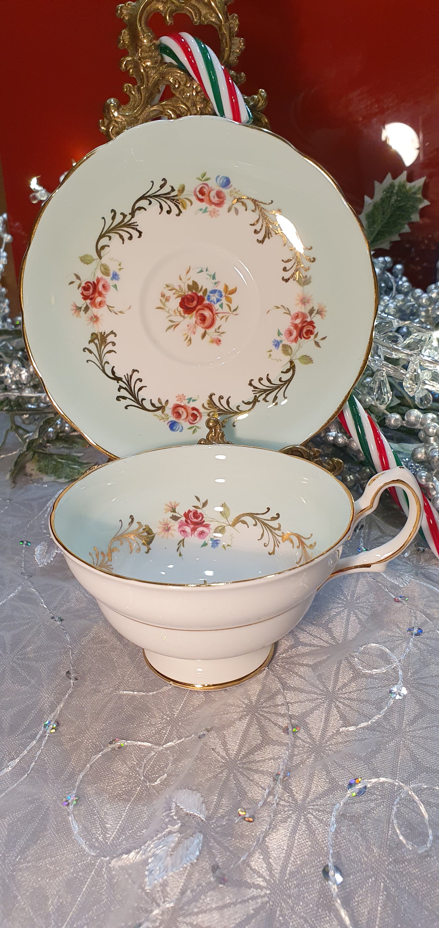 Grosvenor cup – a bohemian harmony of sophistication and beauty.