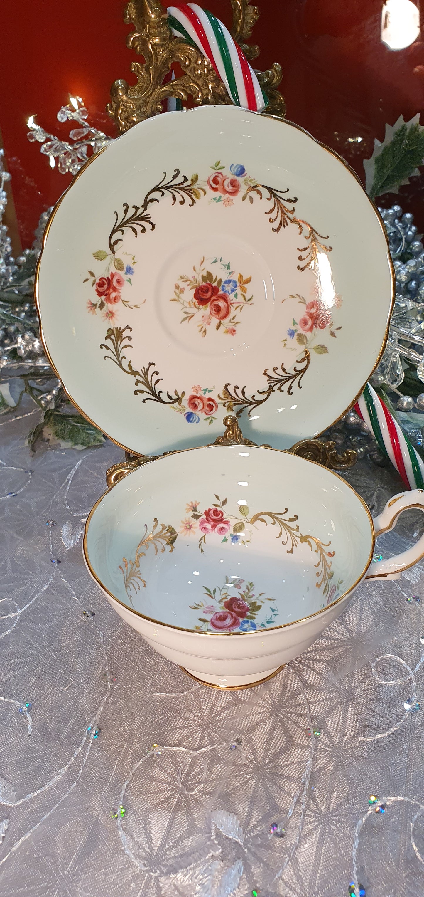 Grosvenor cup – a bohemian harmony of sophistication and beauty.