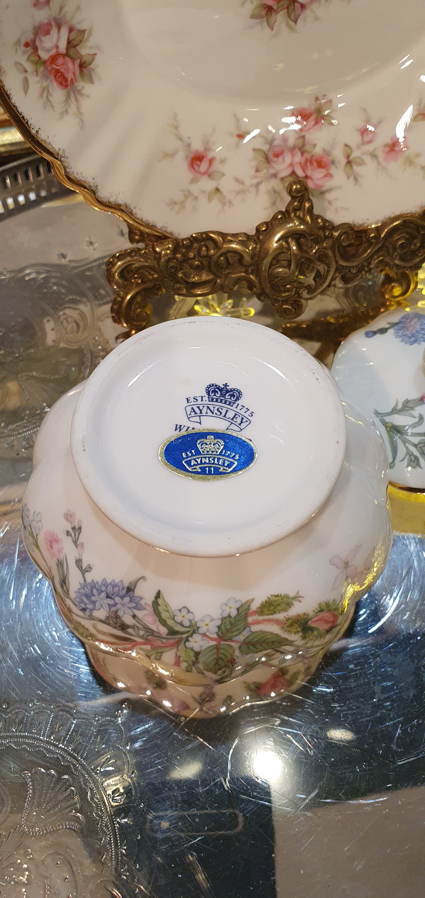 Porcelain sugar bowl - Aynsley Wild Tudor