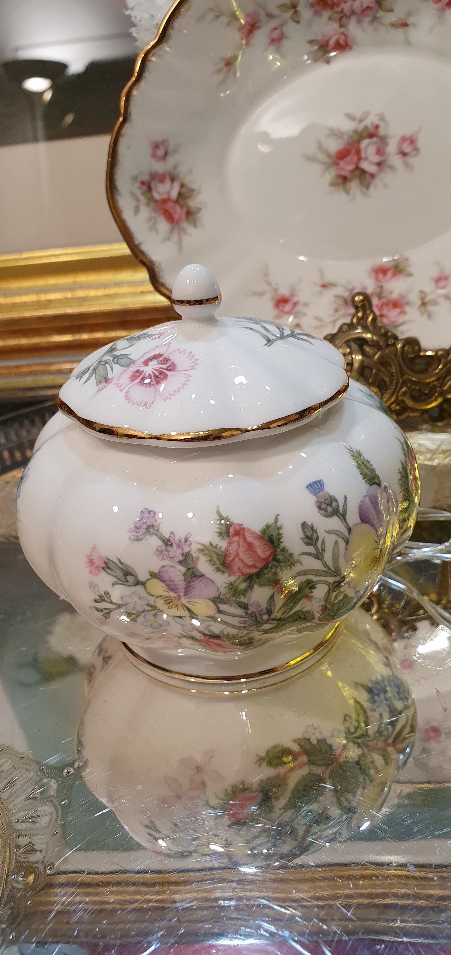 Porcelain sugar bowl - Aynsley Wild Tudor