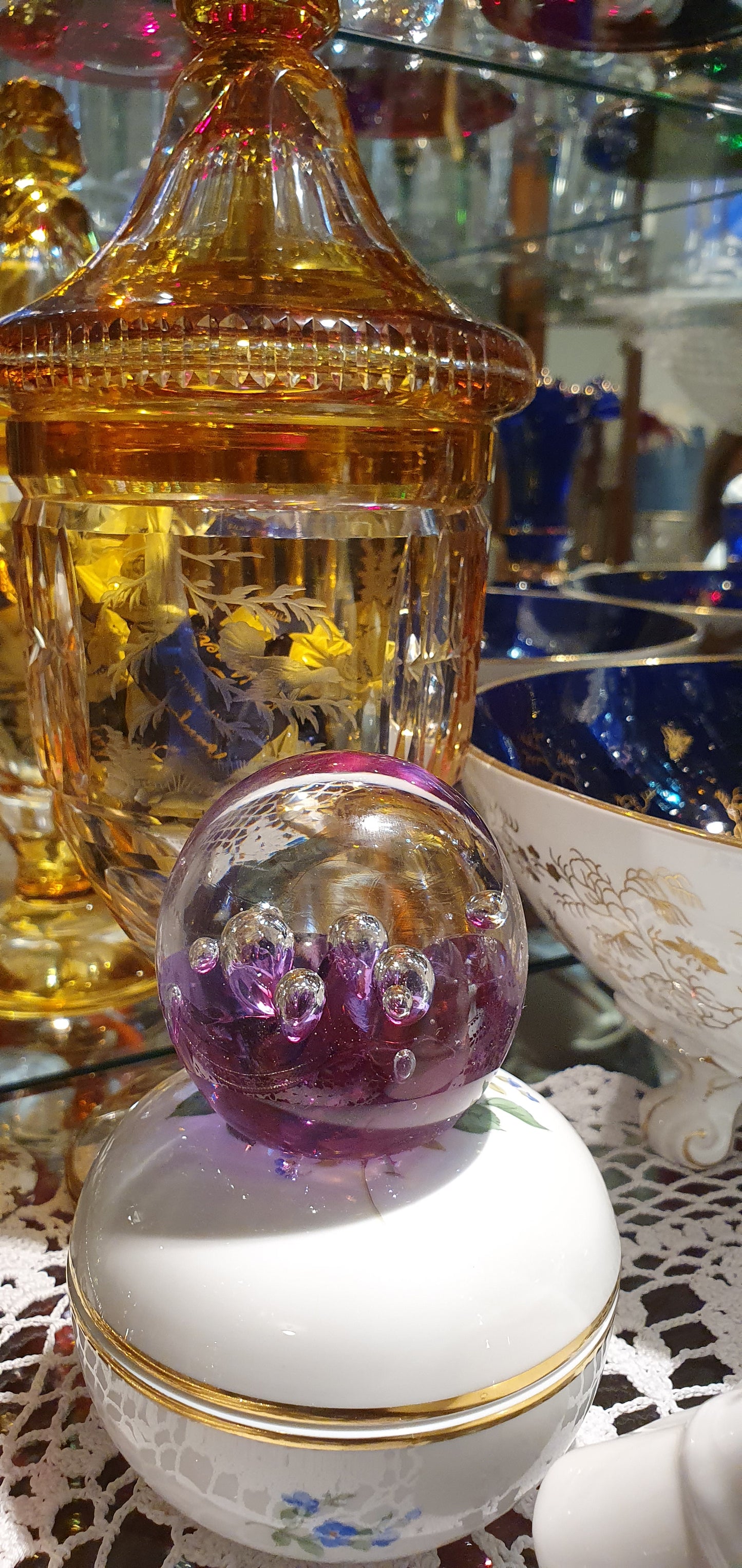 Donzella brand glass ball