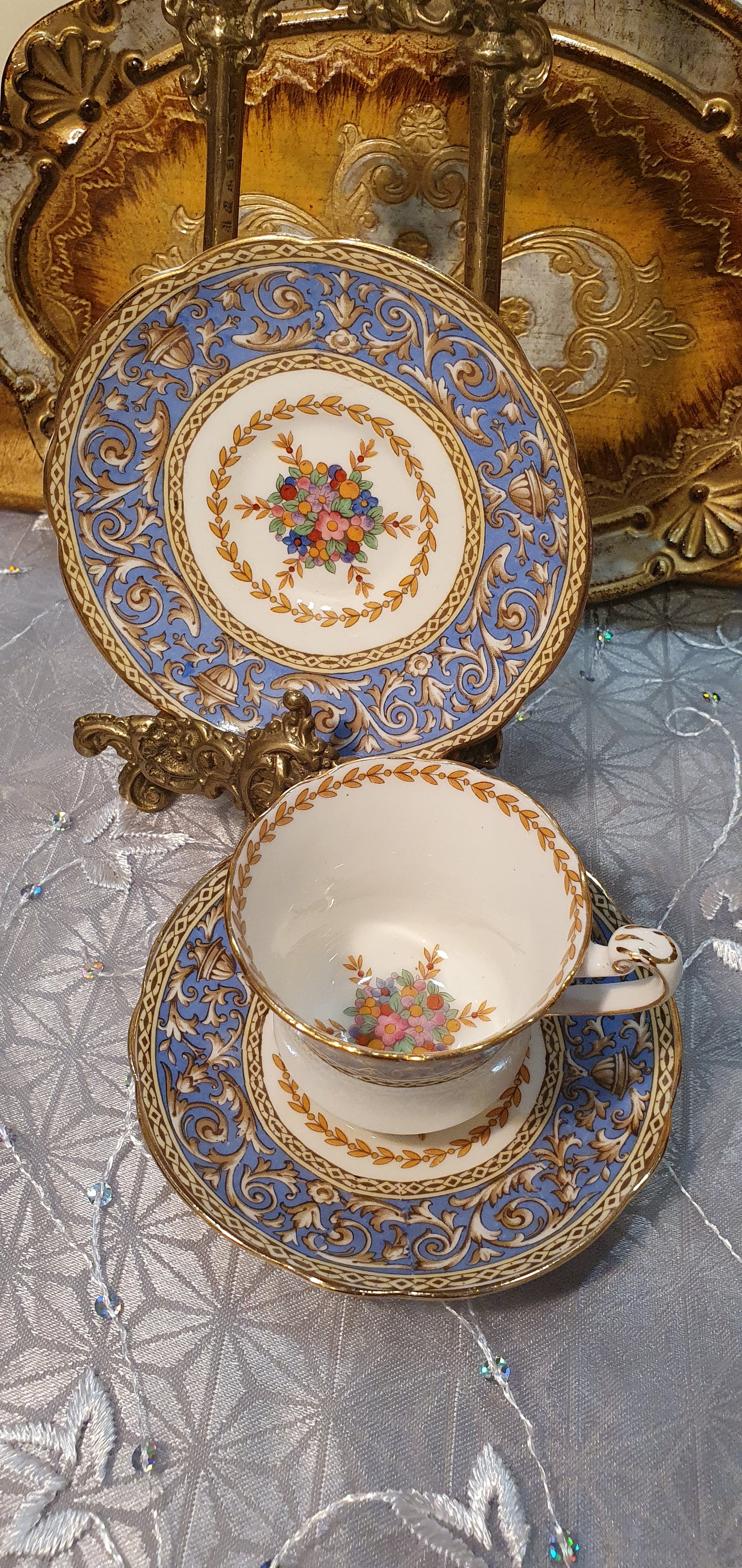 5 double coffee sets, Paragon.