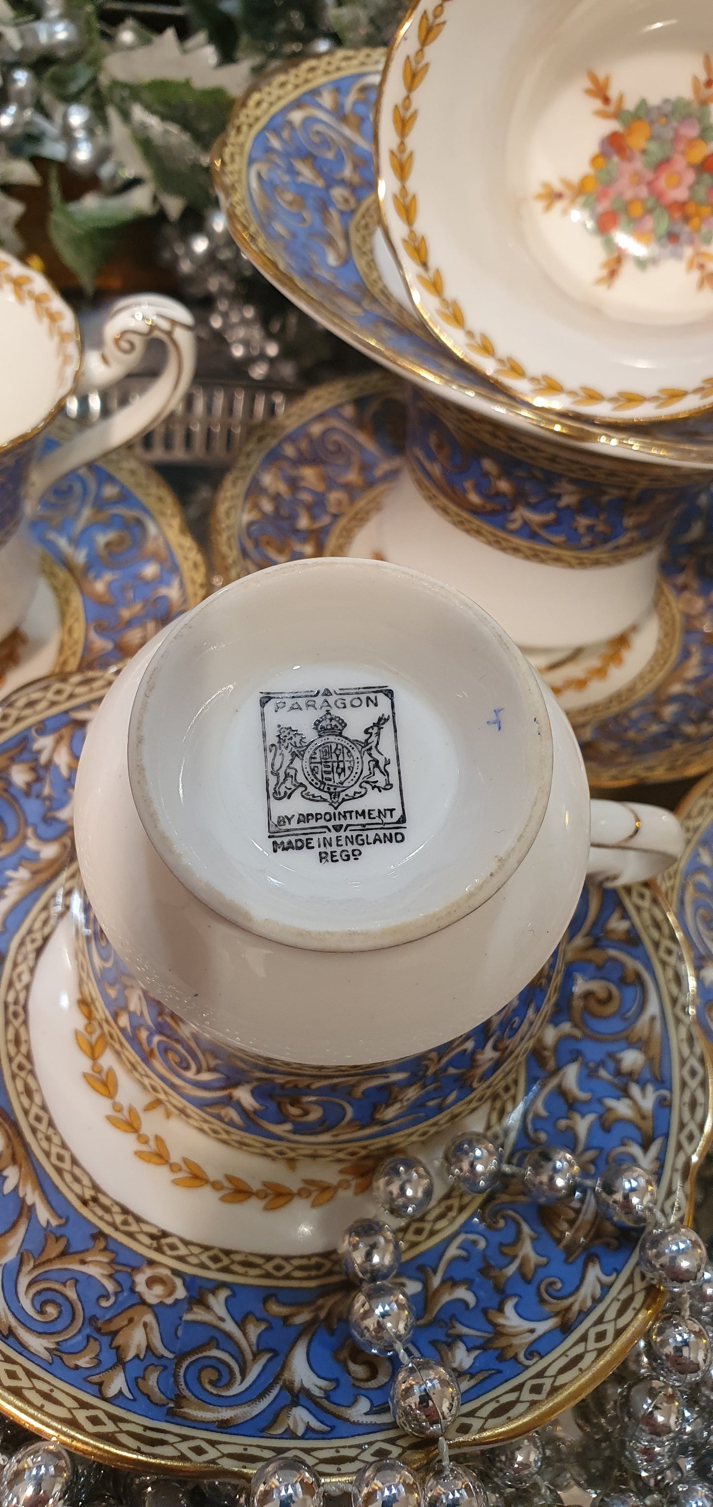 5 double coffee sets, Paragon.