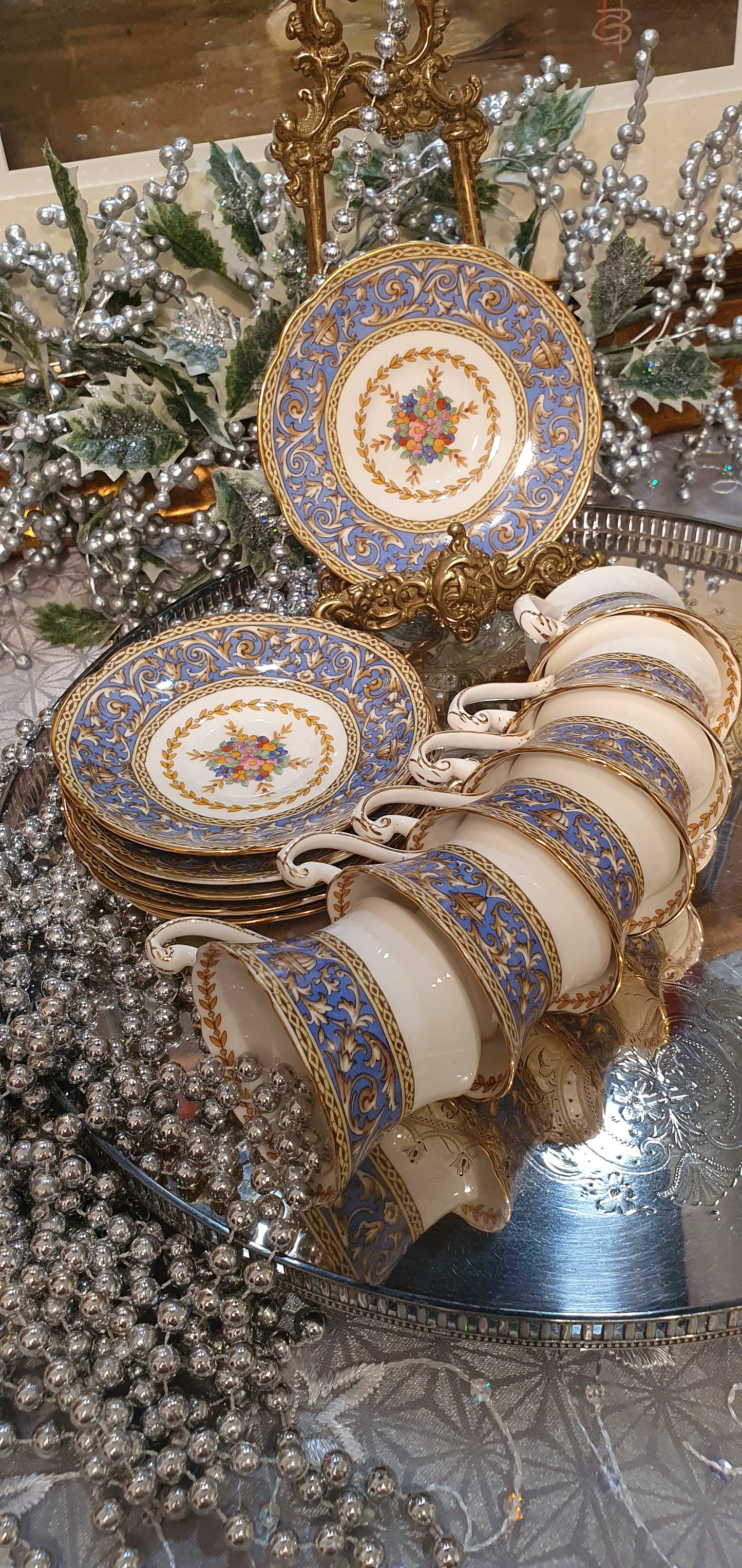 5 double coffee sets, Paragon.