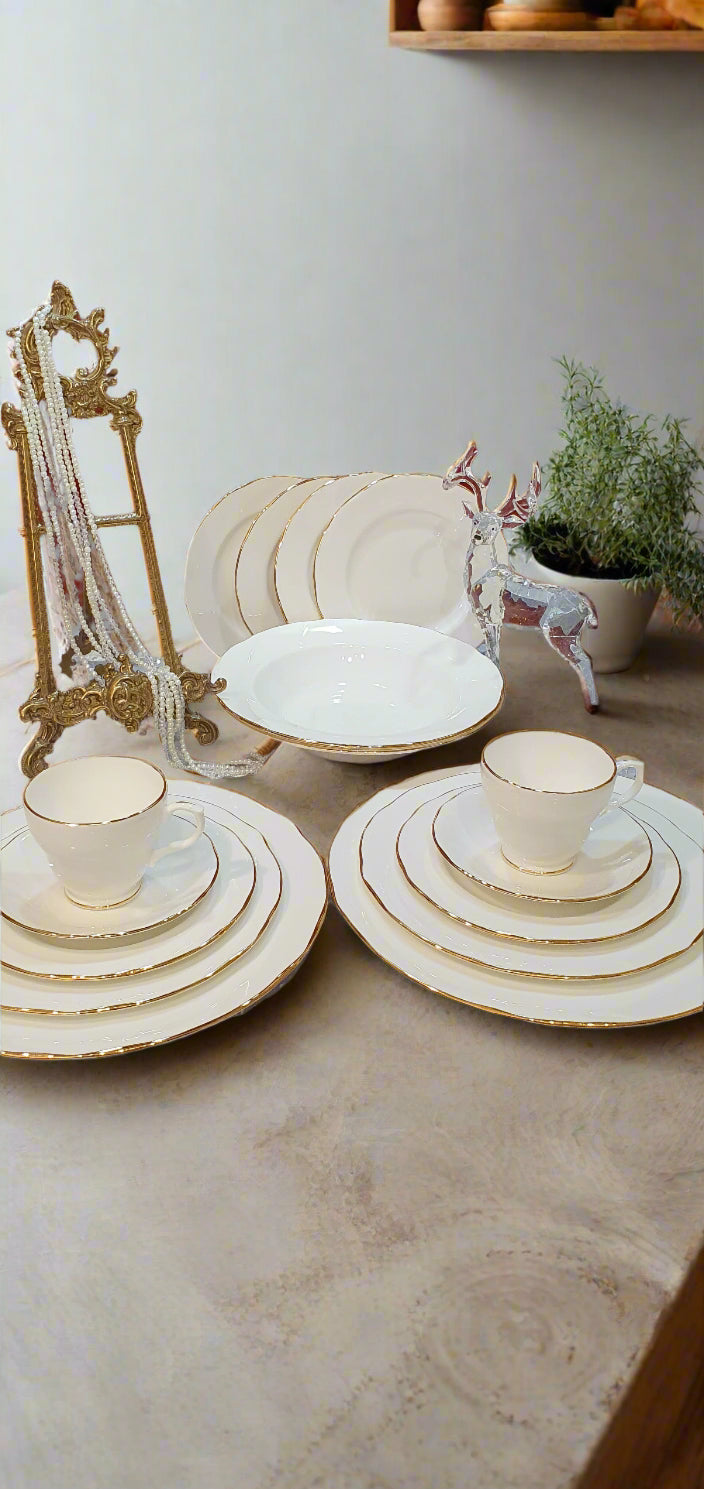 Duchess 16-piece porcelain service