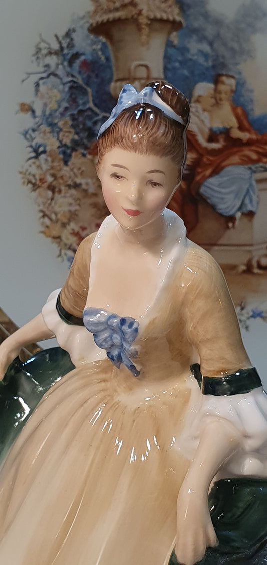 Royal Doulton Elegance (HN 2264)
