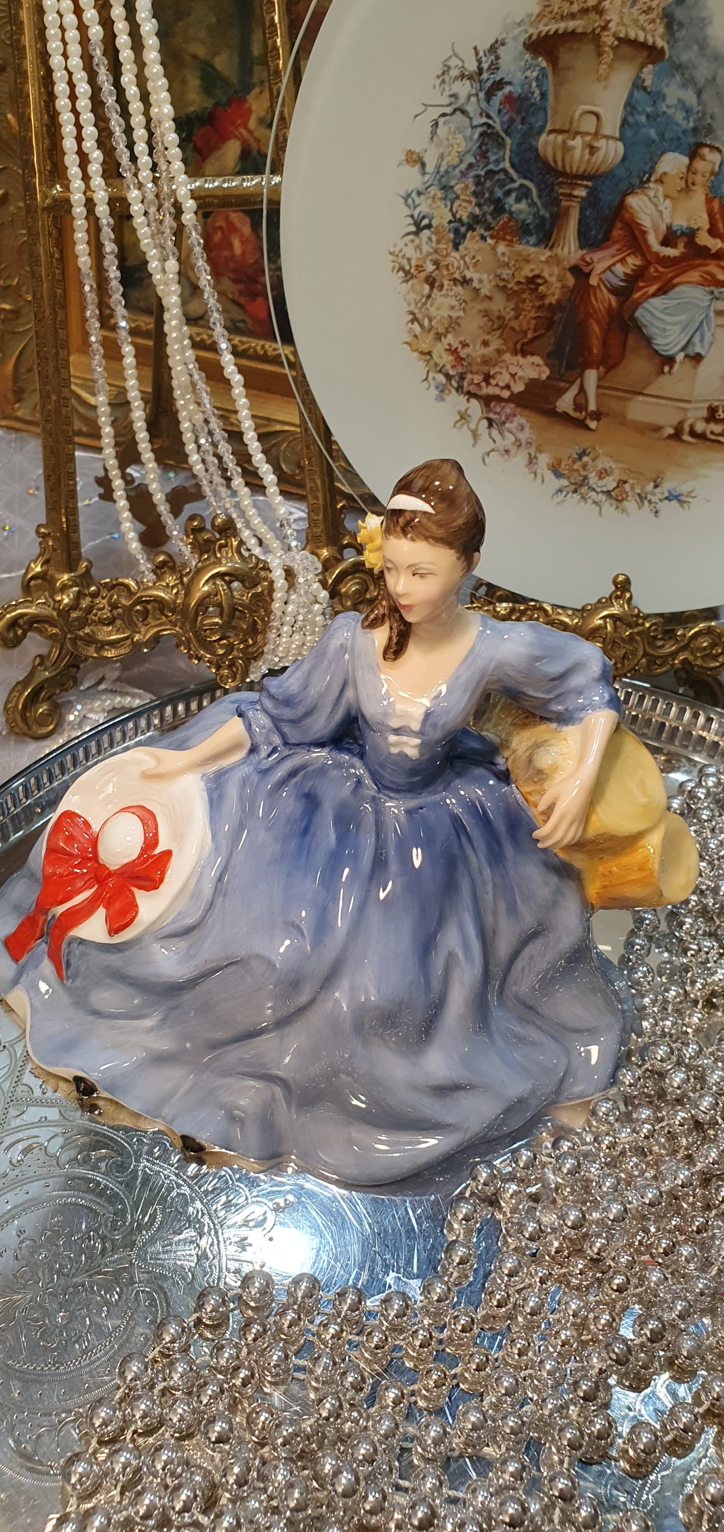 Royal Doulton 'Elyse' (HN 2429)