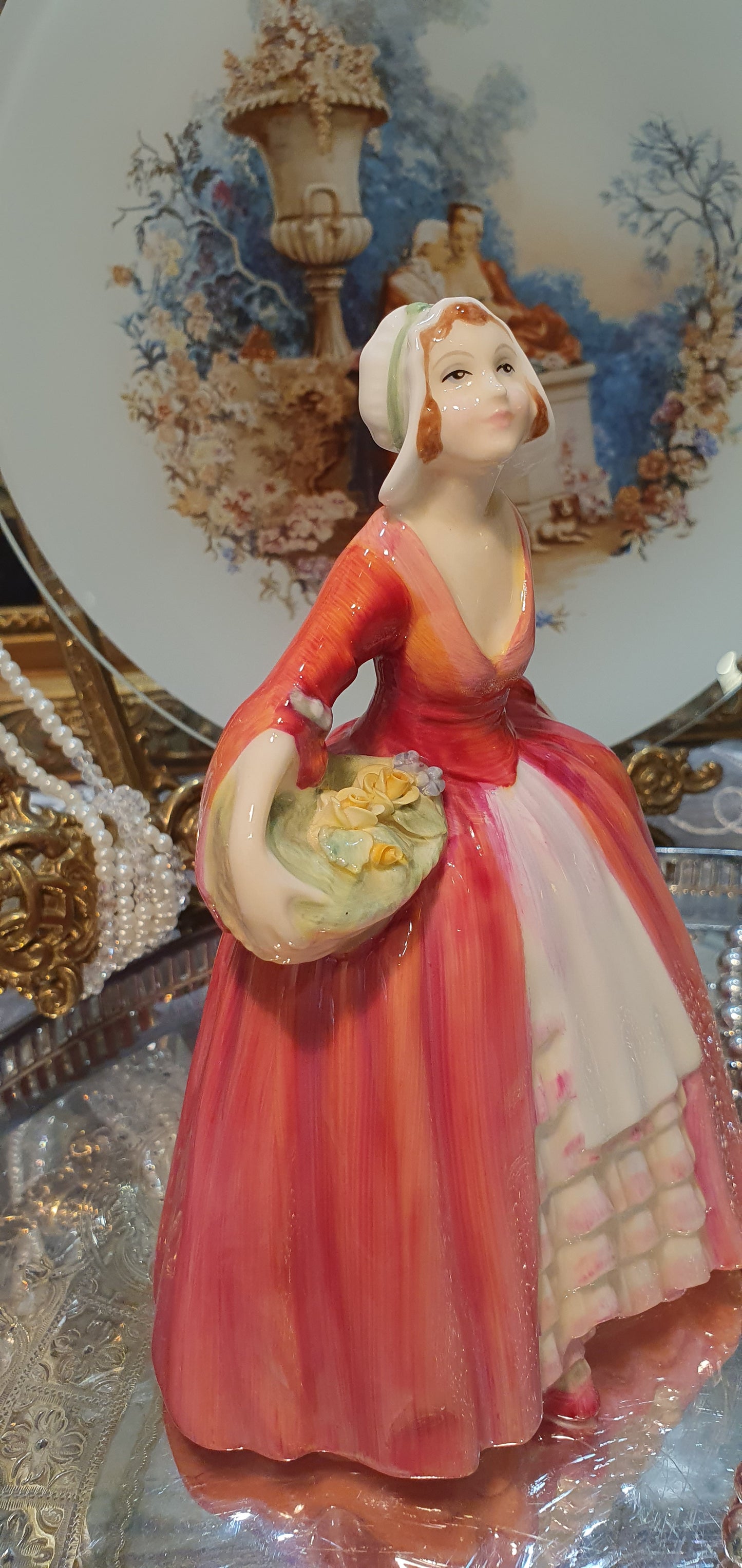 Порцеланова фигура от Royal Doulton Janet (H.N. 1537)