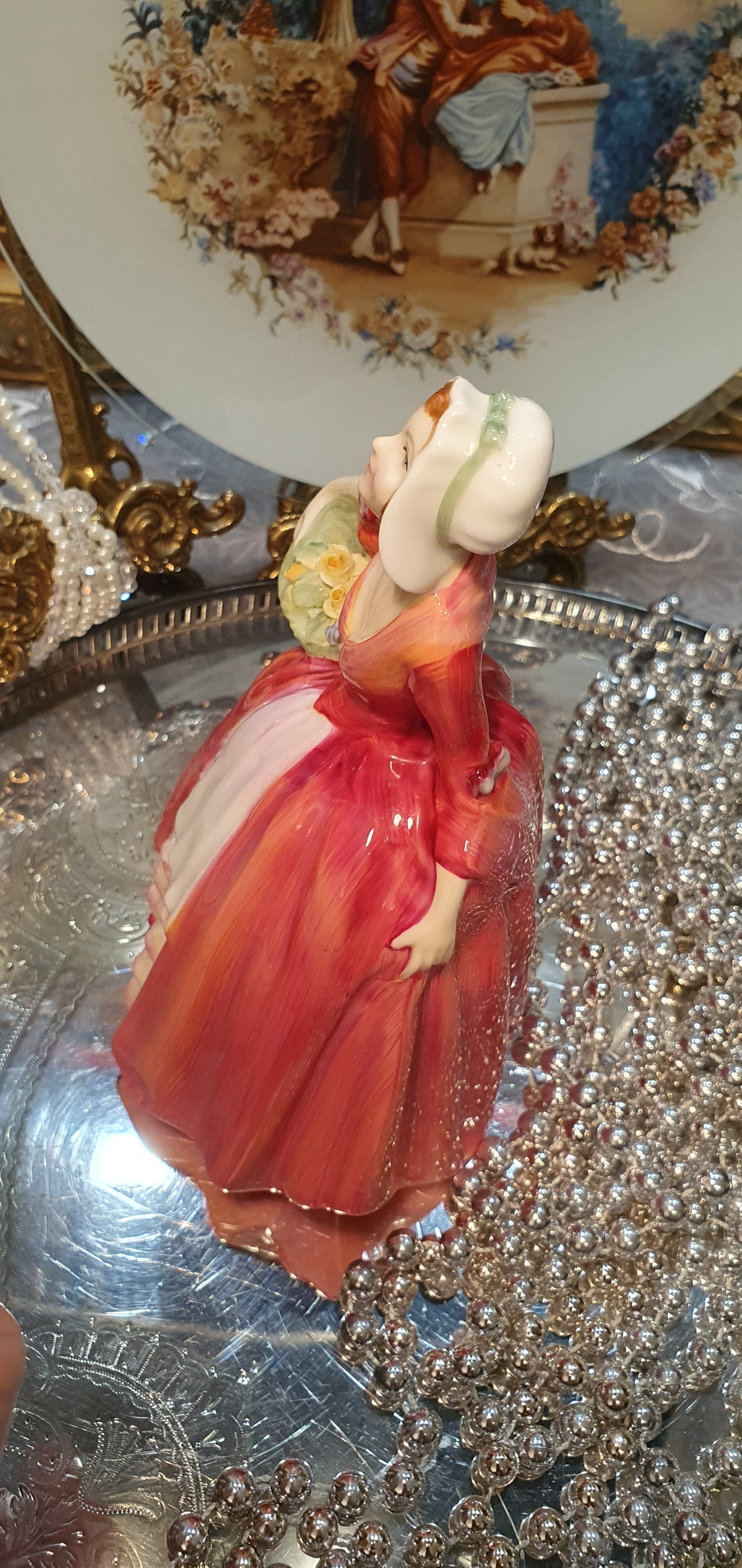 Порцеланова фигура от Royal Doulton Janet (H.N. 1537)
