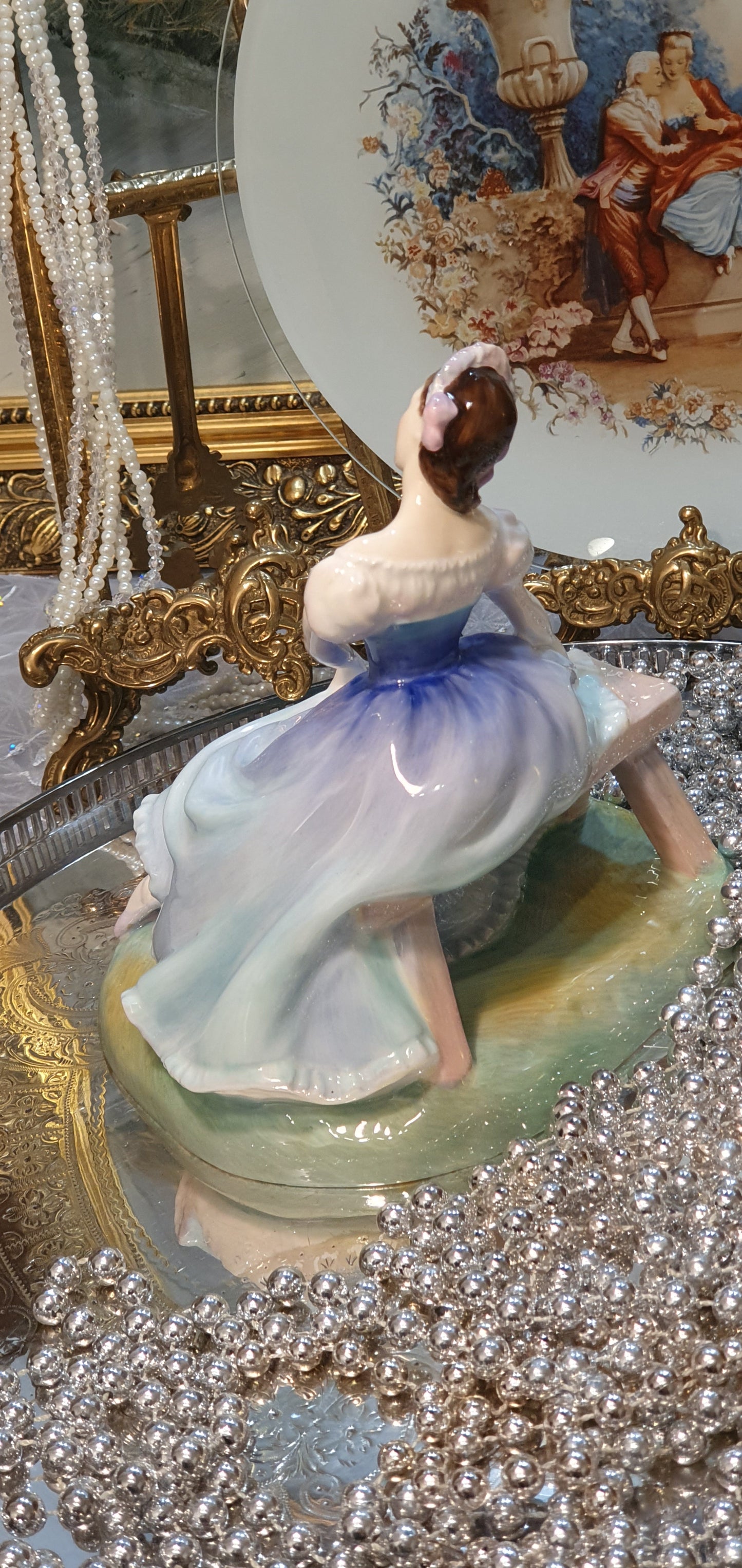 Royal Doulton Giselle (HN 2139)