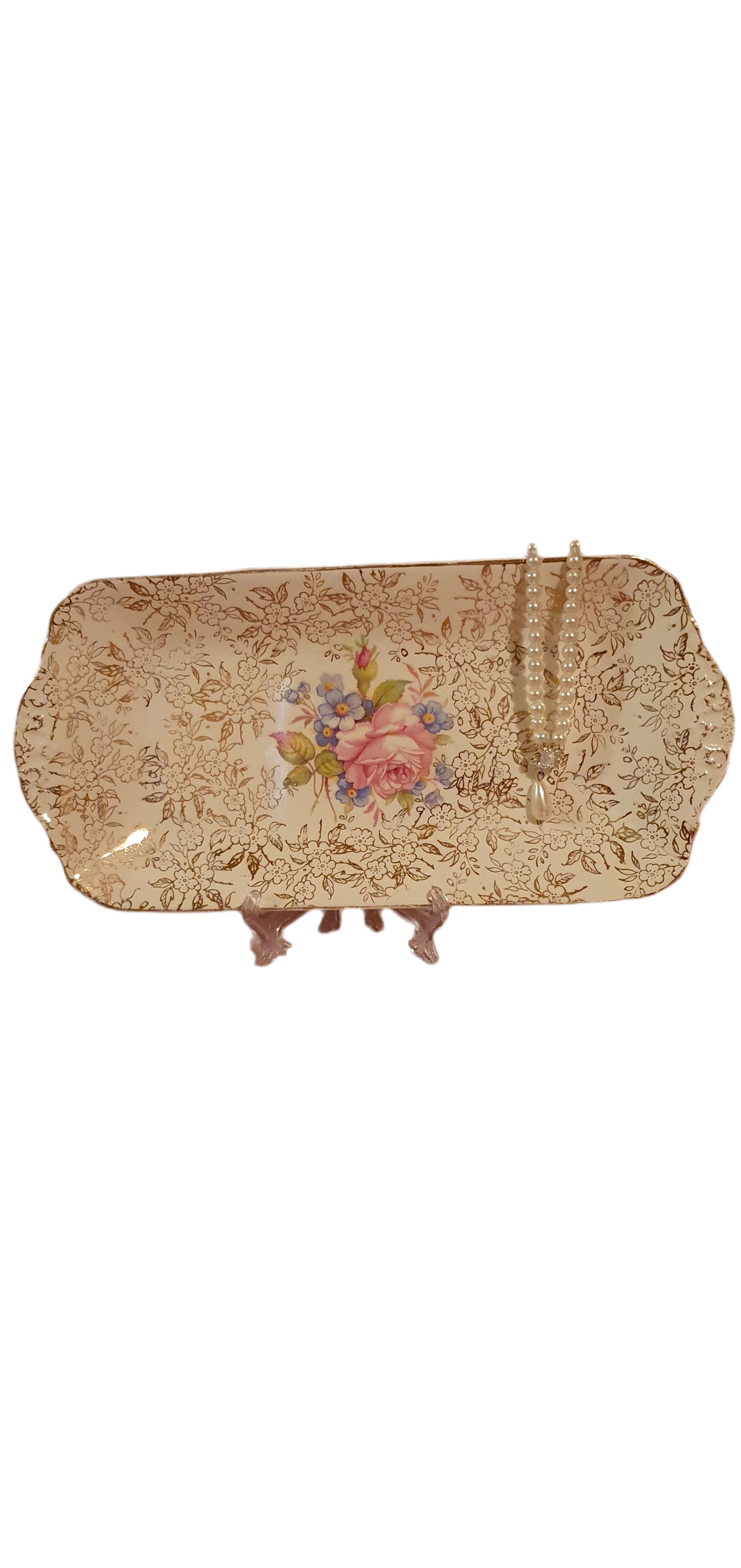An elegant Royal Tudor Ware platter - a touch from the golden age of English porcelain