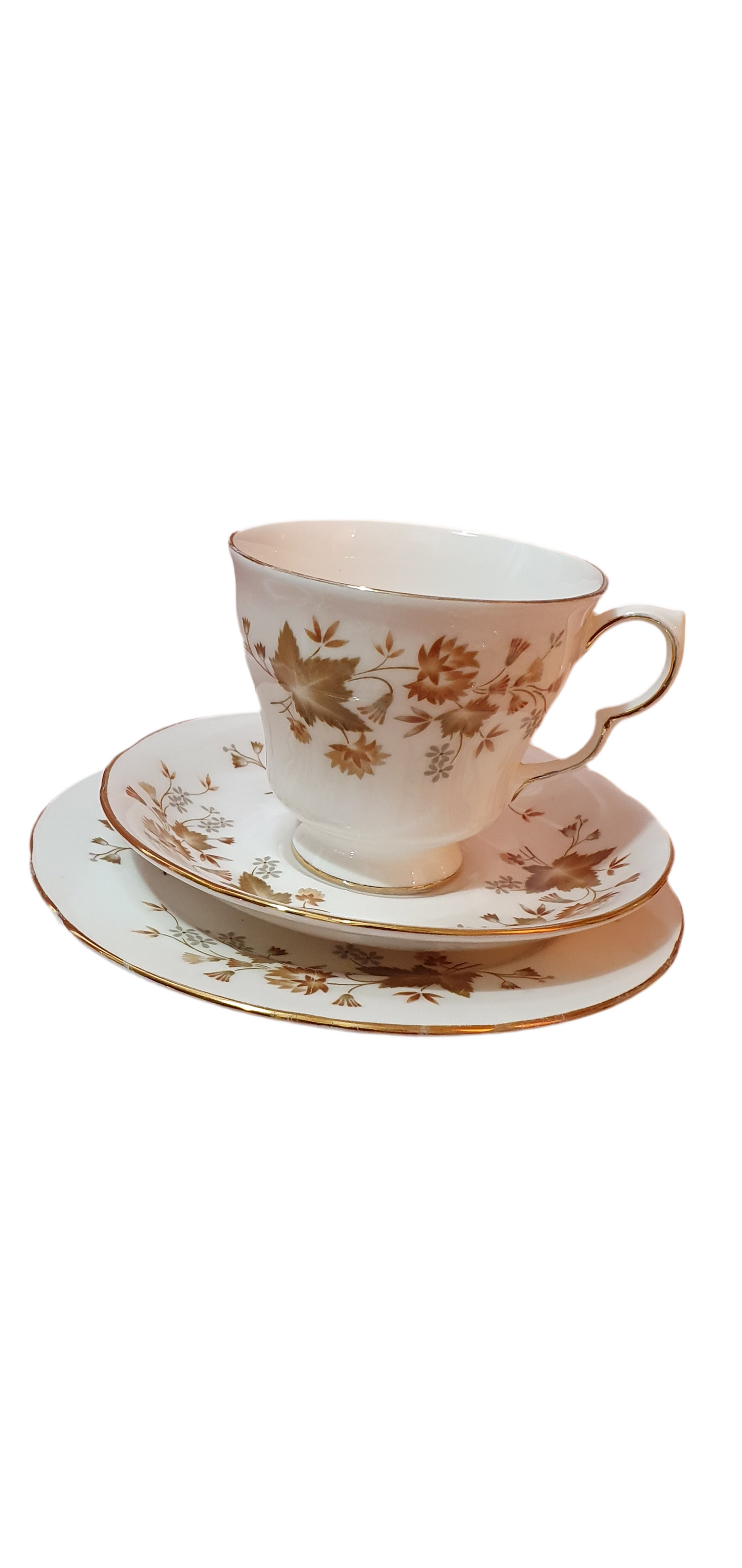 Autumn charm: 4-piece triple set of Colclough "Avon" cups and saucers
