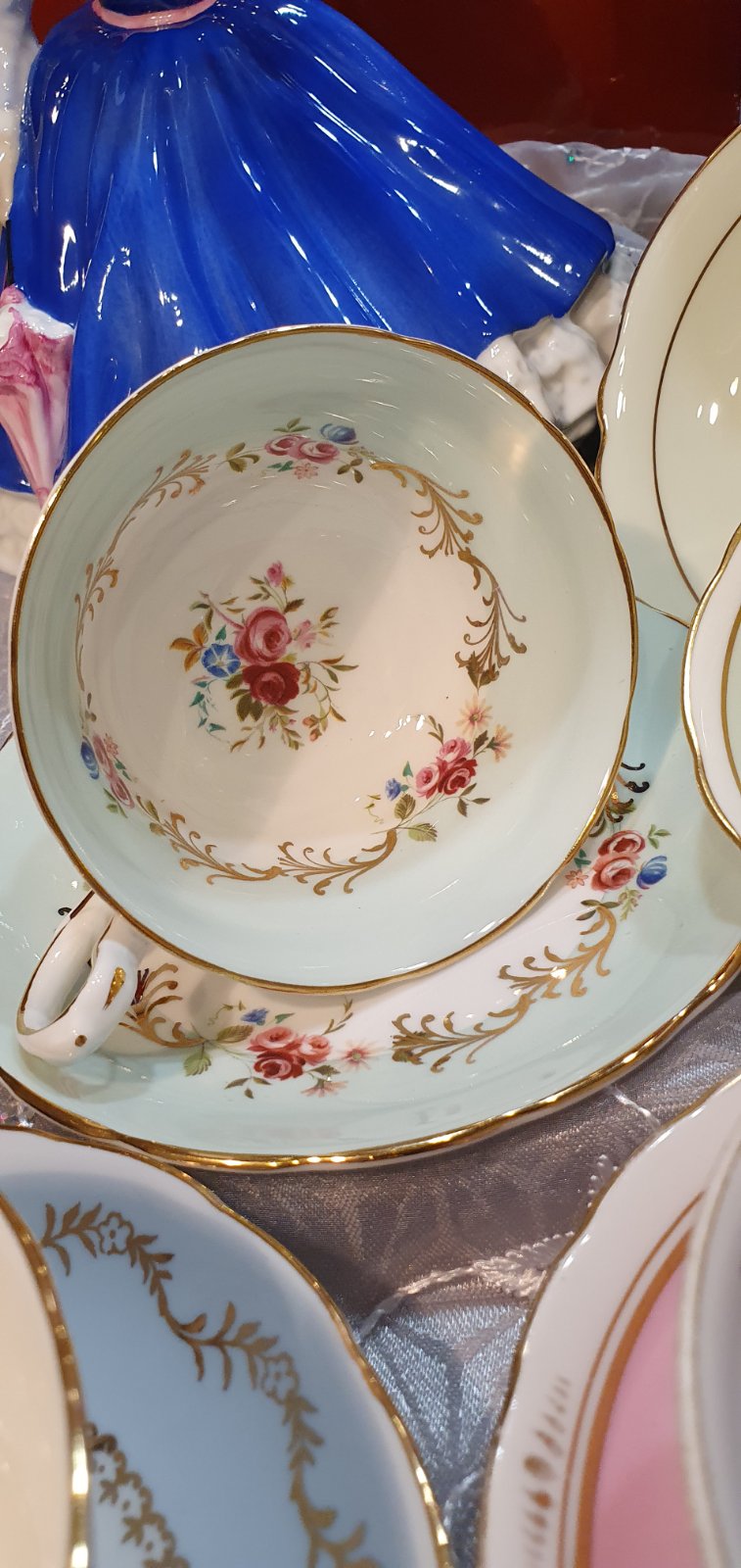 Grosvenor cup – a bohemian harmony of sophistication and beauty.