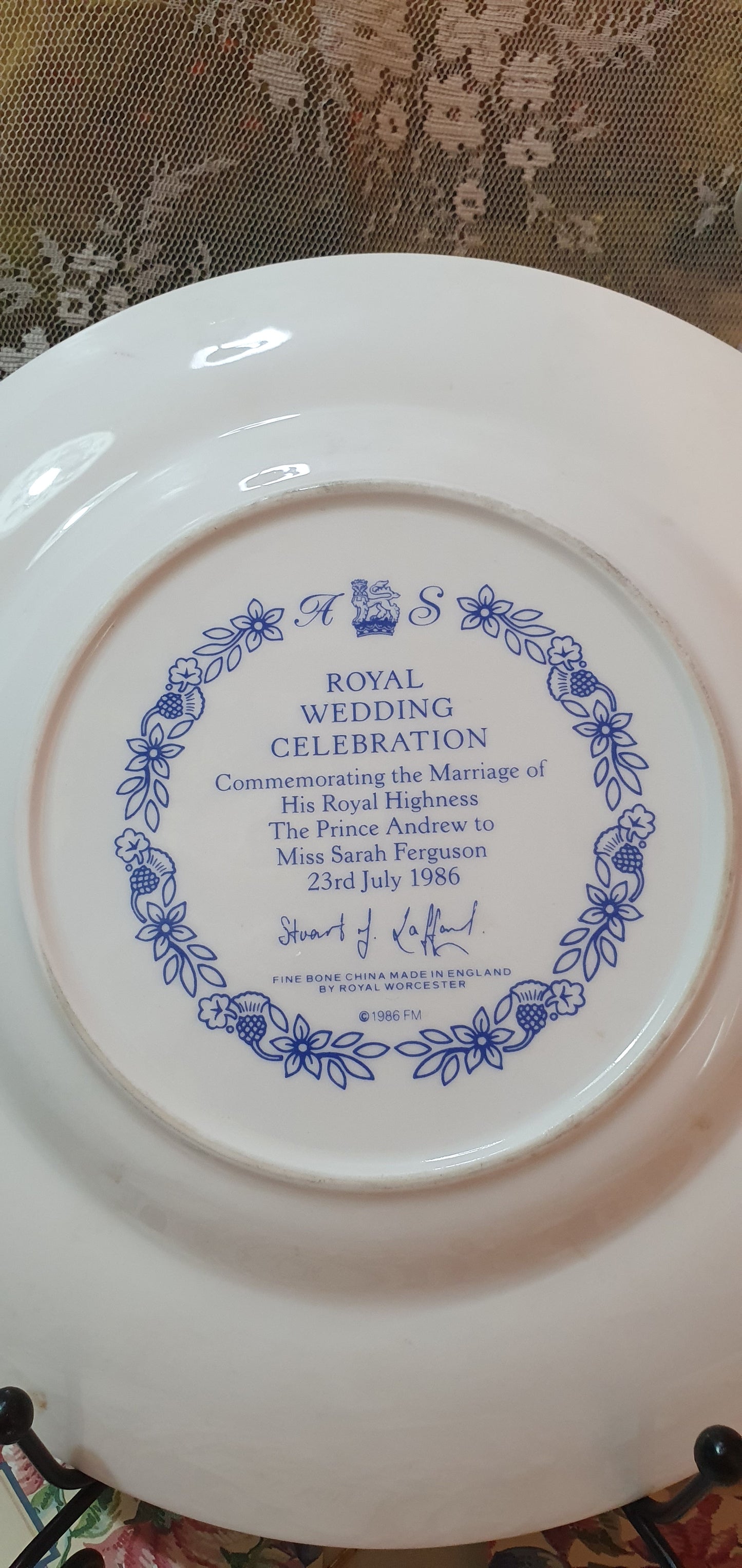 Декоративна Колекционерска чиния “Royal Wedding Celebration Plate, Prince Andrew and Sarah Ferguson”