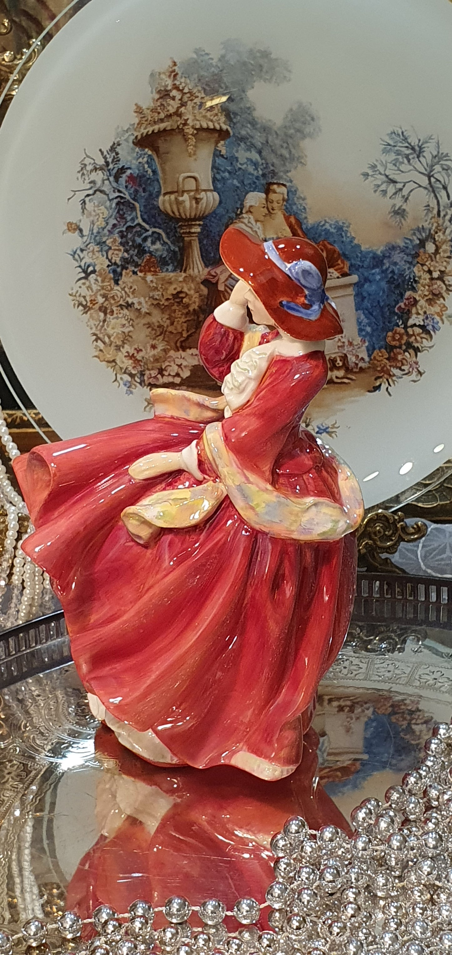 Royal Doulton "Top of the Hill" (H.N. 1834).